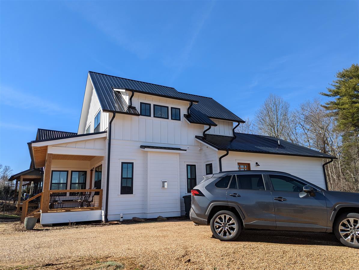A picture of the property located at 126 OLD MACEDONIA RD, ASHEVILLE NC 28804.