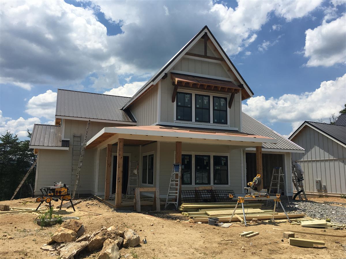 A picture of the property located at 226 WESTRIDGE FARM RD, ASHEVILLE NC 28804.
