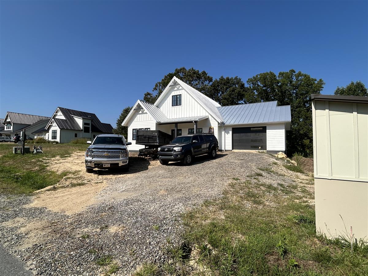 A picture of the property located at 232 WESTRIDGE FARM RD, ASHEVILLE NC 28804.