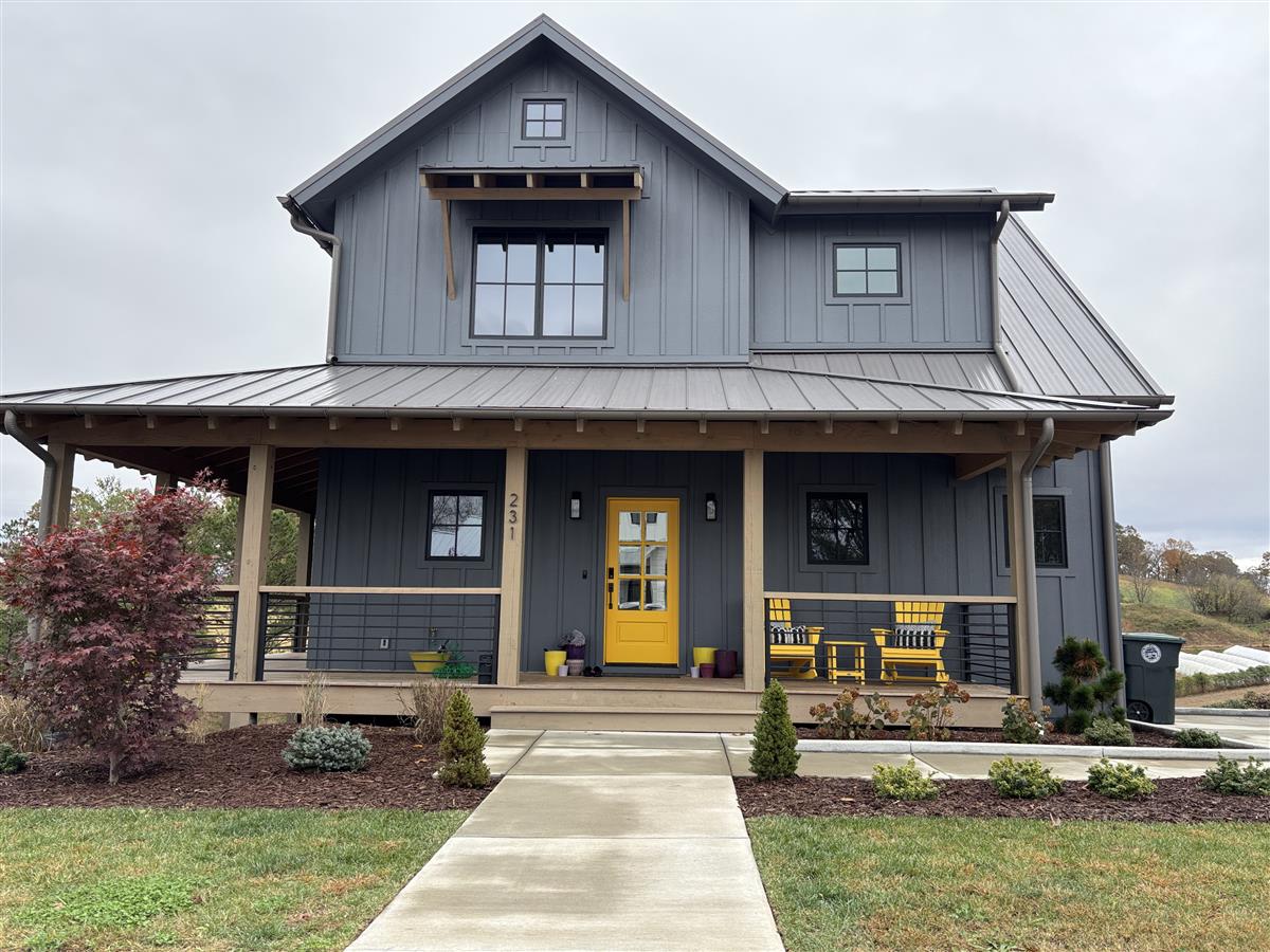 A picture of the property located at 231 WESTRIDGE FARM RD, ASHEVILLE NC 28804.