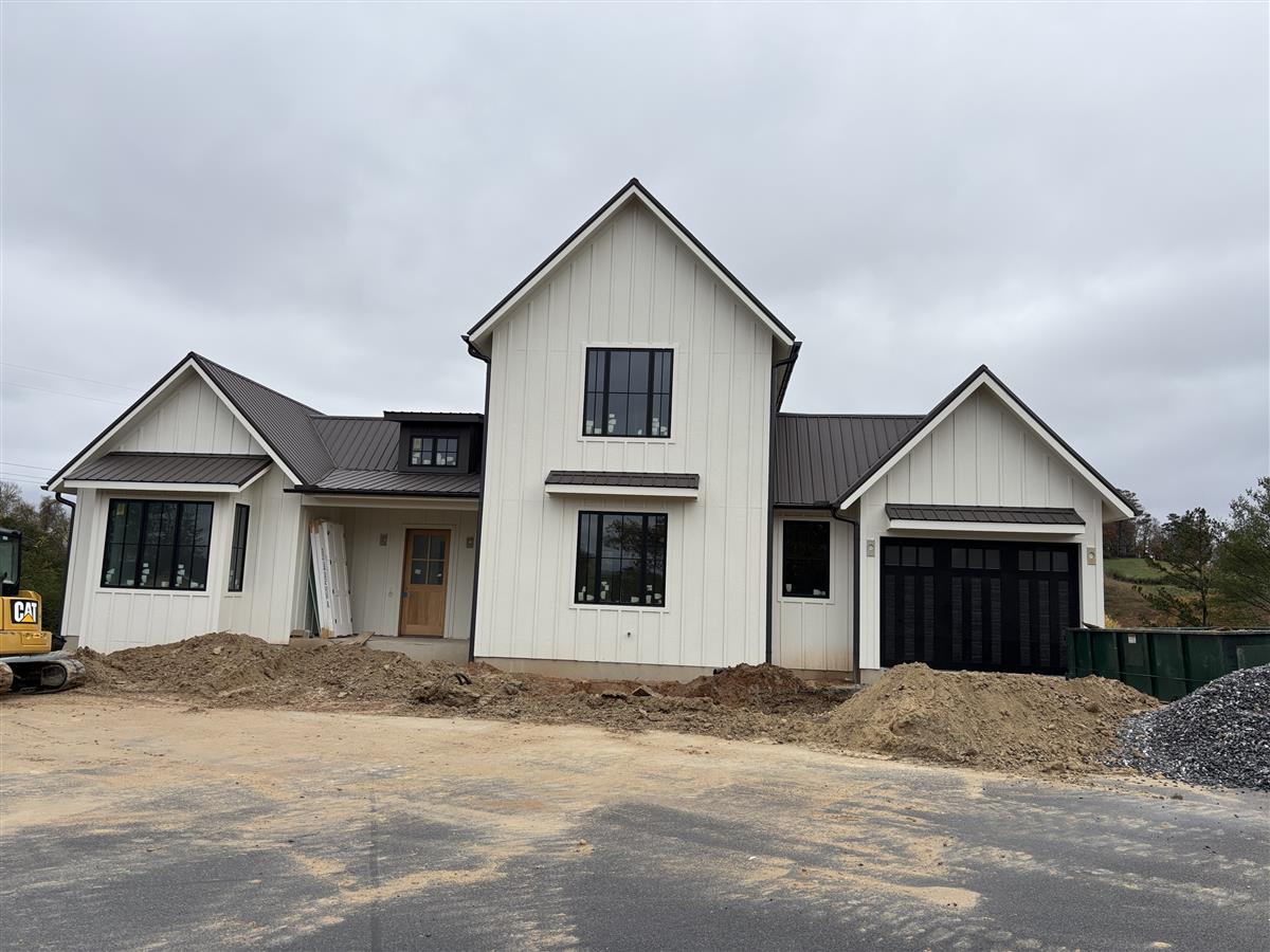 A picture of the property located at 241 WESTRIDGE FARM RD, ASHEVILLE NC 28804.