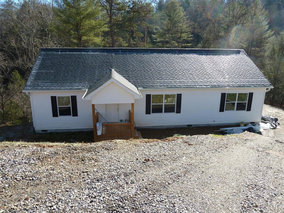 A picture of the property located at 127 INDIAN PAINTBRUSH LN, ALEXANDER NC 28701.