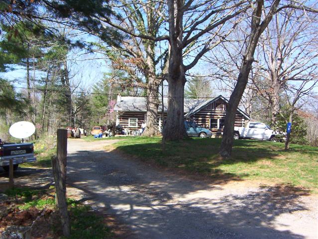A picture of the property located at 38 WHITE ROSE LN, ASHEVILLE NC 28804.