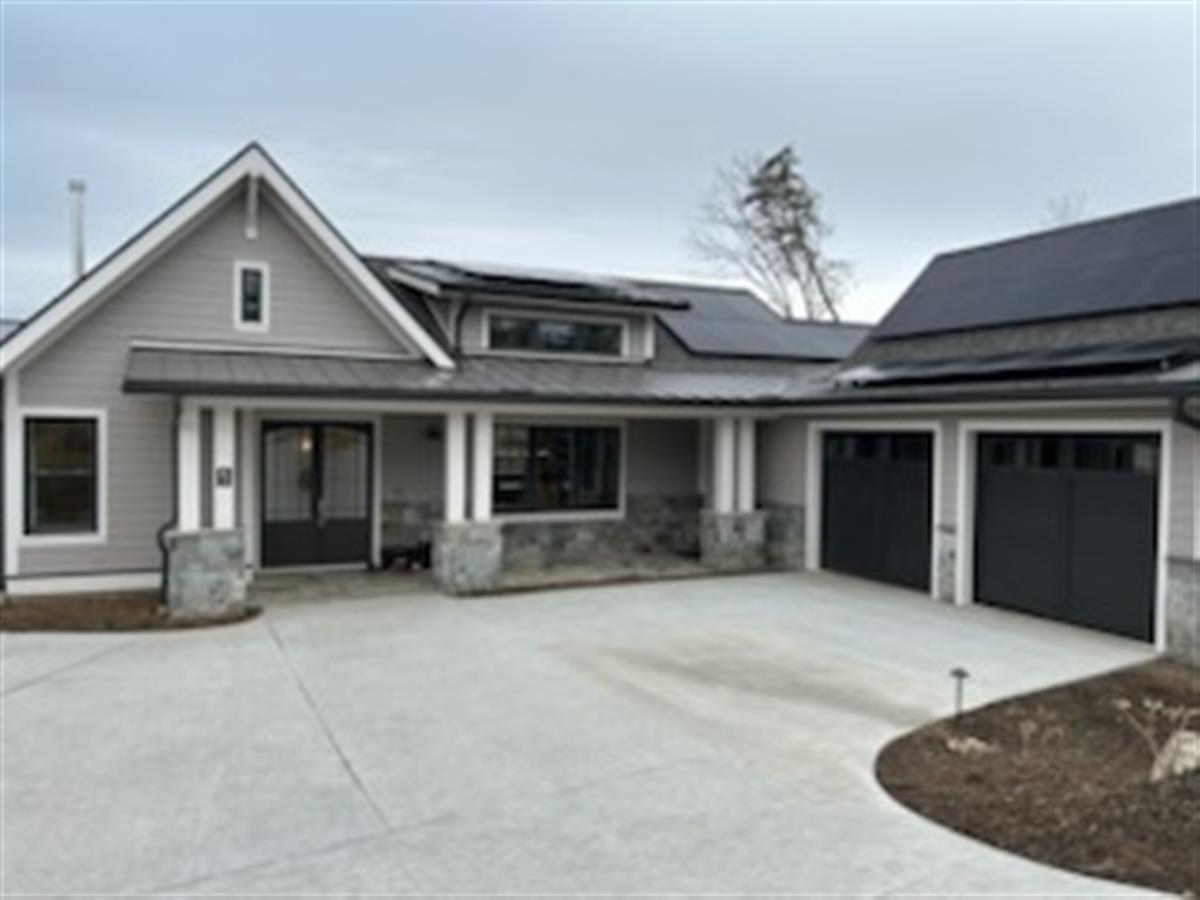 A picture of the property located at 67 SWEET FERN PKWY, ASHEVILLE NC 28804.
