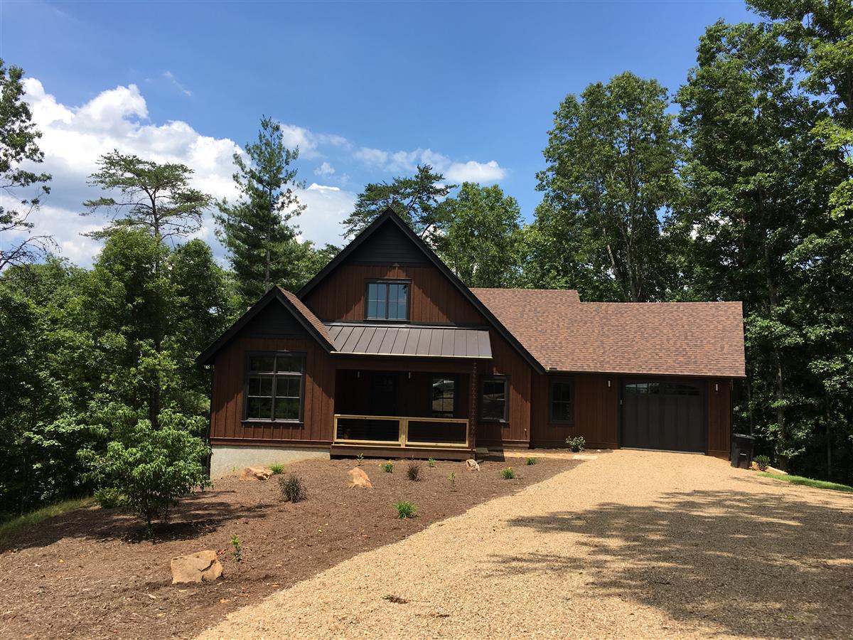A picture of the property located at 53 SWEET FERN PKWY, ASHEVILLE NC 28804.