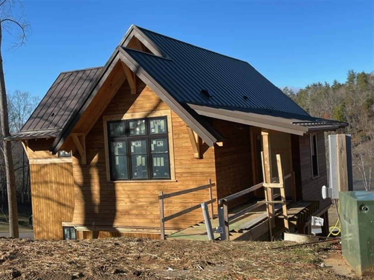 A picture of the property located at 8 RIVER RUN, ASHEVILLE NC 28804.