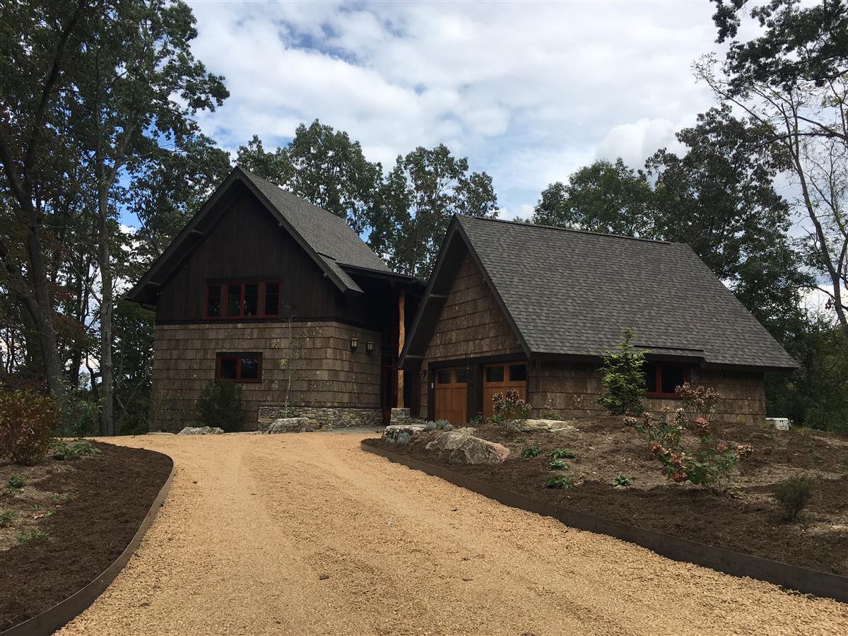 A picture of the property located at 21 TULIP POPLAR TRL, ASHEVILLE NC 28804.
