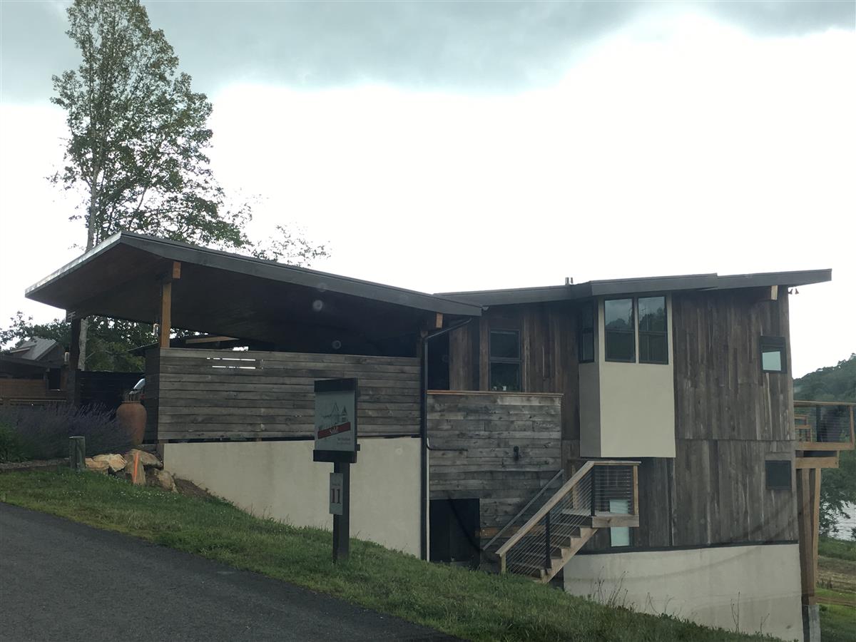 A picture of the property located at 18 RIVER RUN, ASHEVILLE NC 28804.