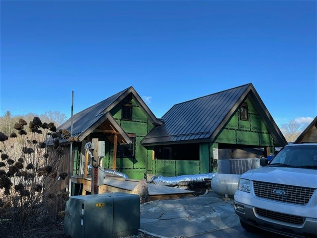 A picture of the property located at 38 RIVER RUN, ASHEVILLE NC 28804.