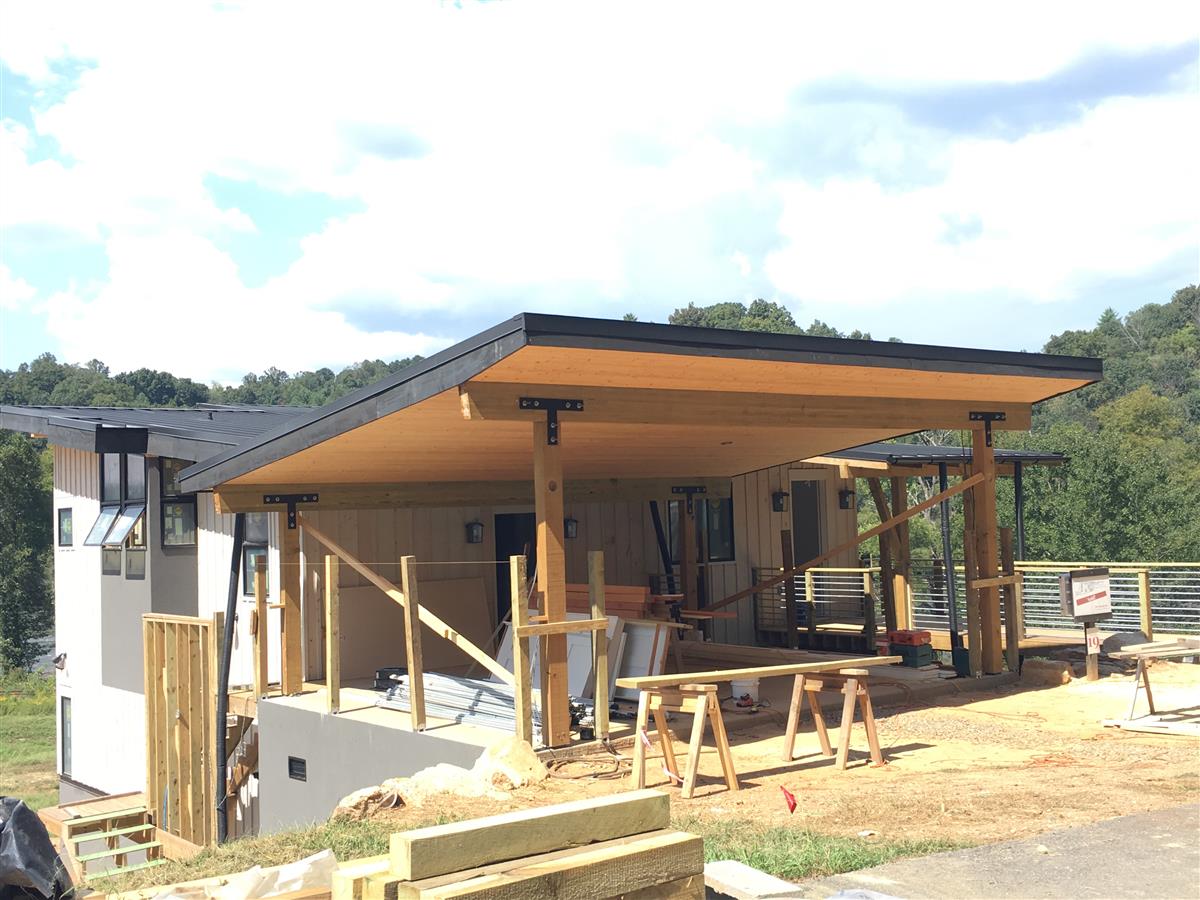 A picture of the property located at 8 CROSSVINE ALY, ASHEVILLE NC 28804.