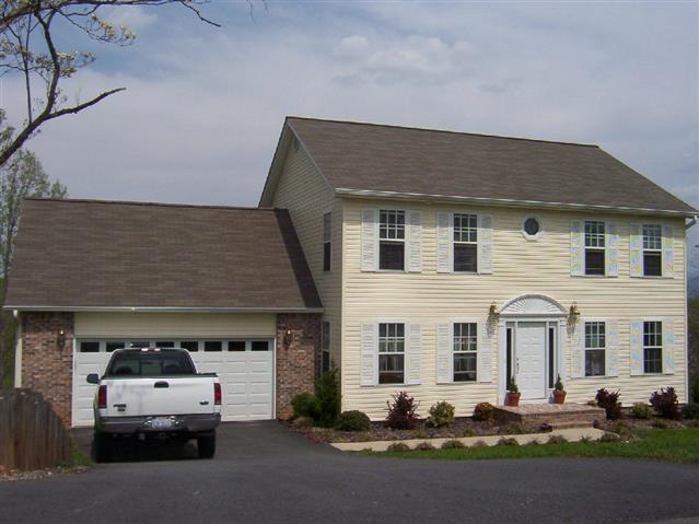 A picture of the property located at 6 HIDDEN VIEW CIR, ALEXANDER NC 28701.