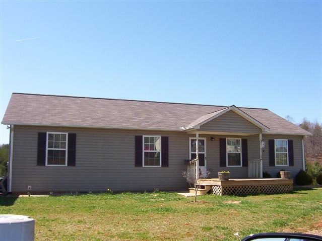 A picture of the property located at 7 BRANT LN, WEAVERVILLE NC 28787.