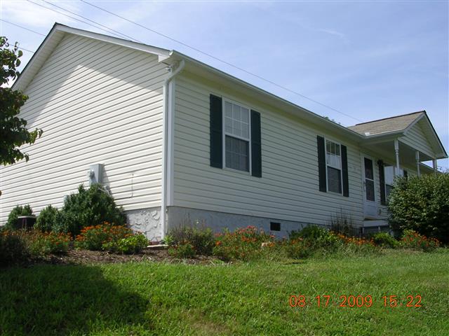A picture of the property located at 11 BRANT LN, WEAVERVILLE NC 28787.