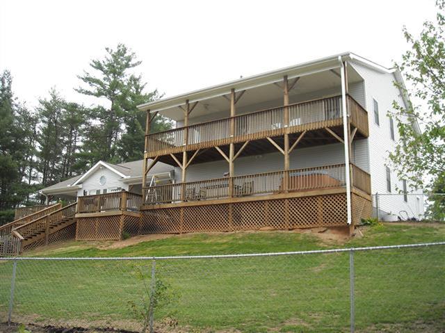 A picture of the property located at 111 DEERBORNE LN, WEAVERVILLE NC 28787.