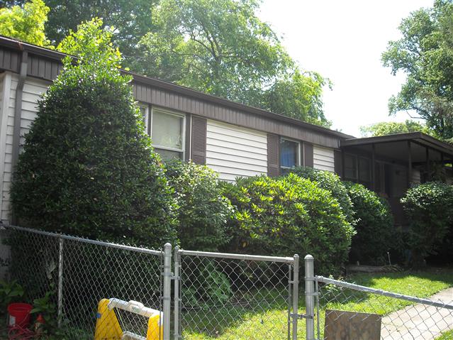 A picture of the property located at 41 W SKYLAND CIR, ASHEVILLE NC 28804.