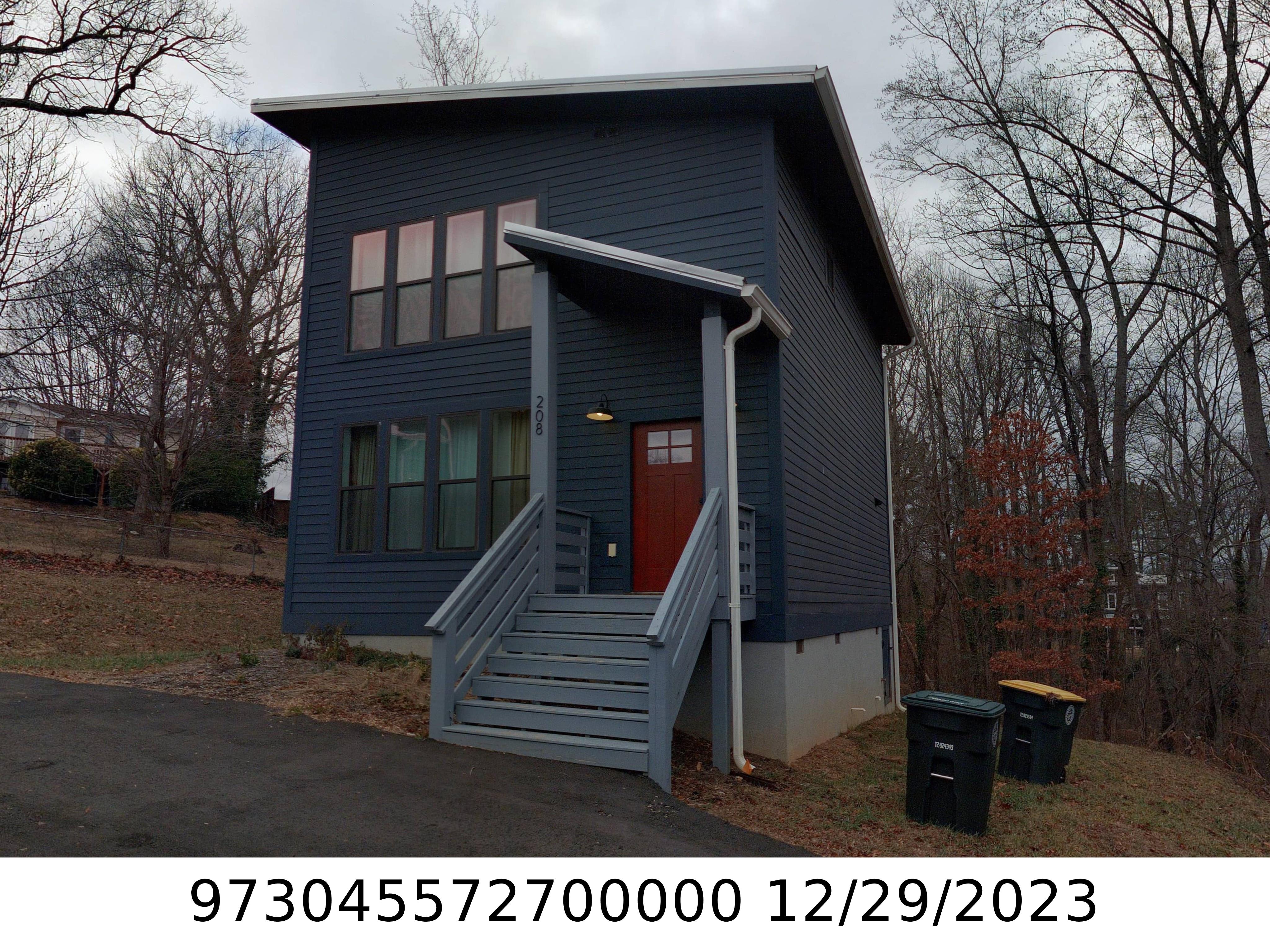 A picture of the property located at 208 ASHBY COTTAGE LN, ASHEVILLE NC 28804.