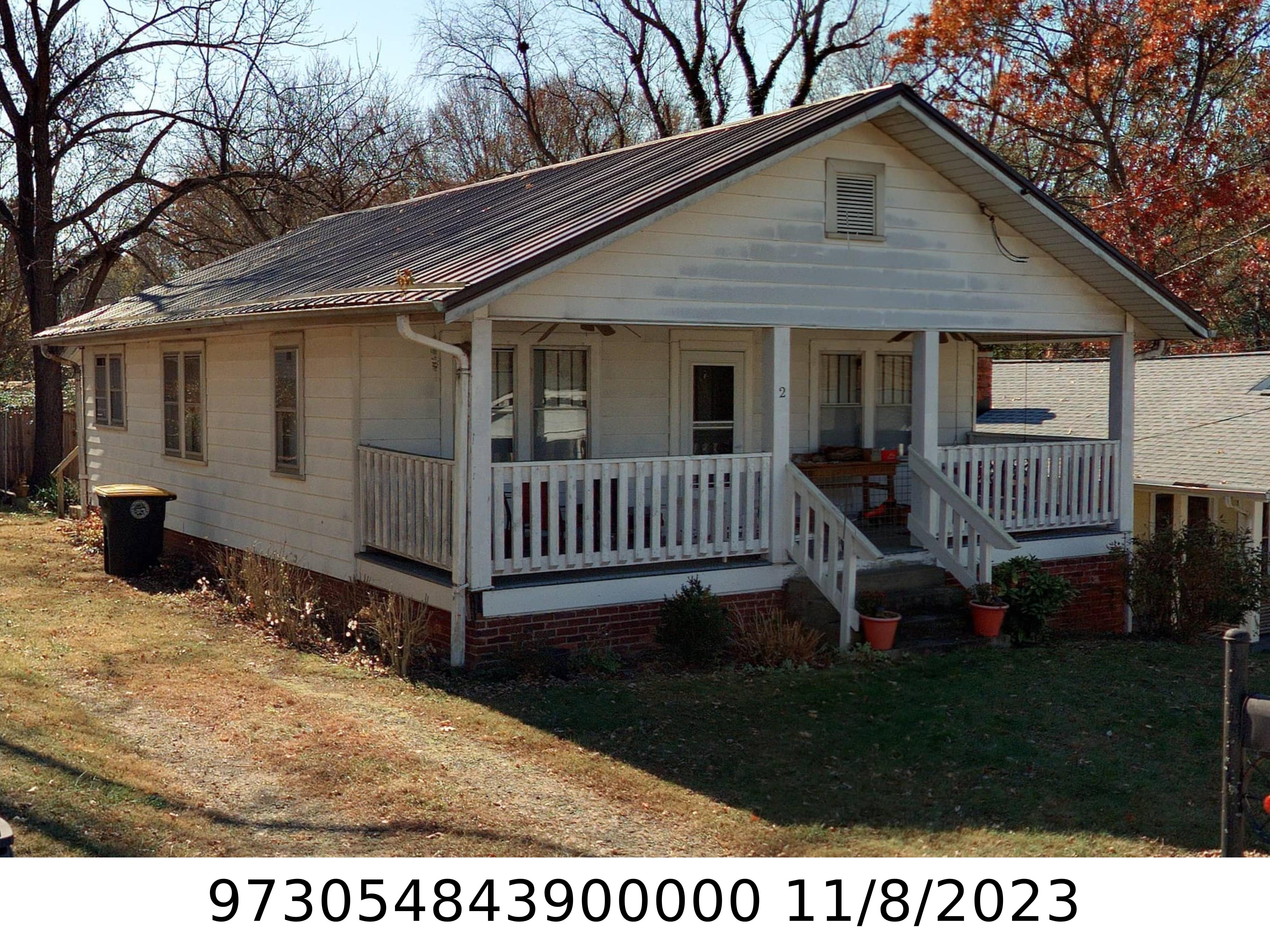 A picture of the property located at 2 COTTAGE ST, ASHEVILLE NC 28804.