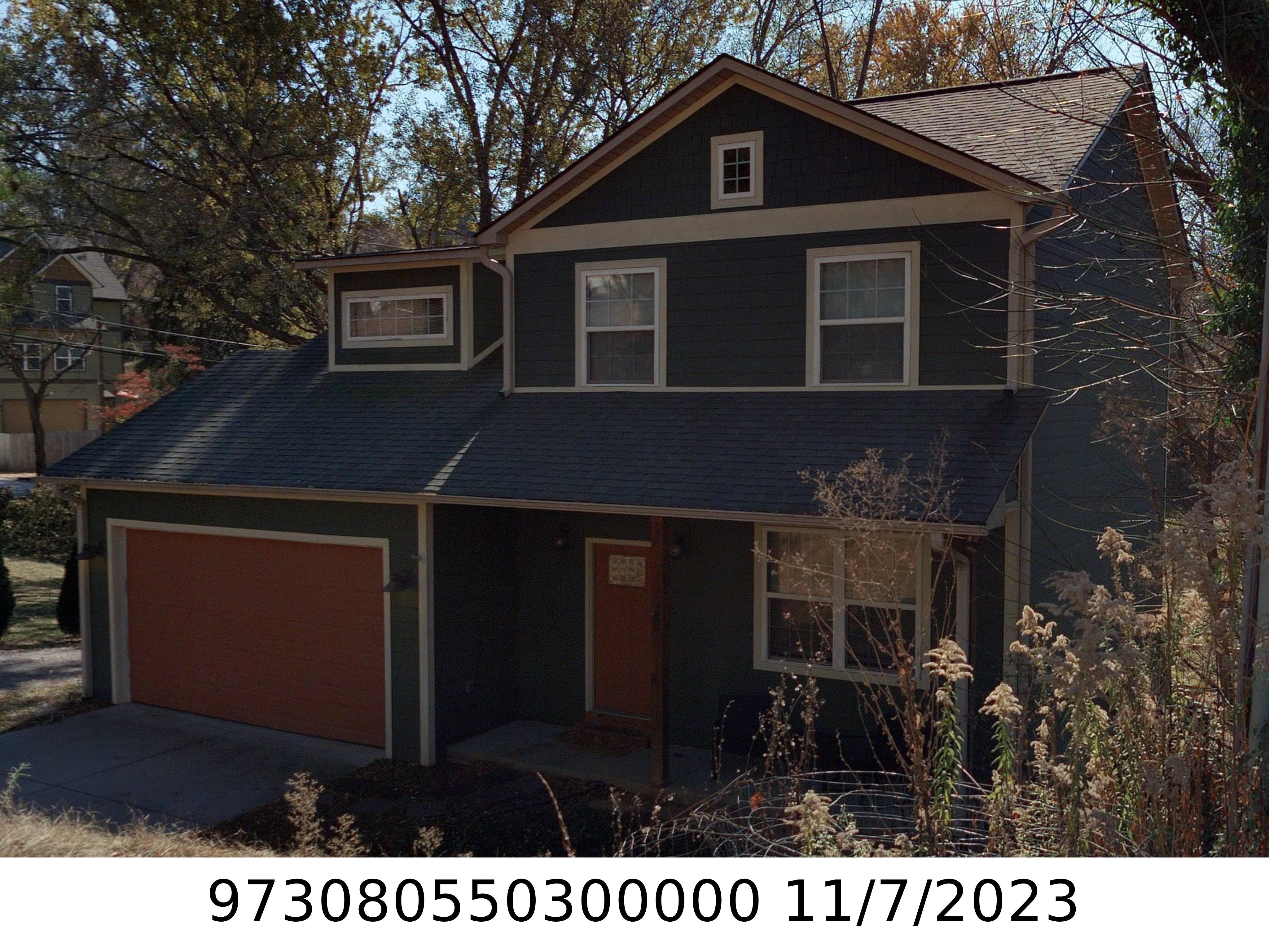 A picture of the property located at 7 APPLE LN, ASHEVILLE NC 28804.