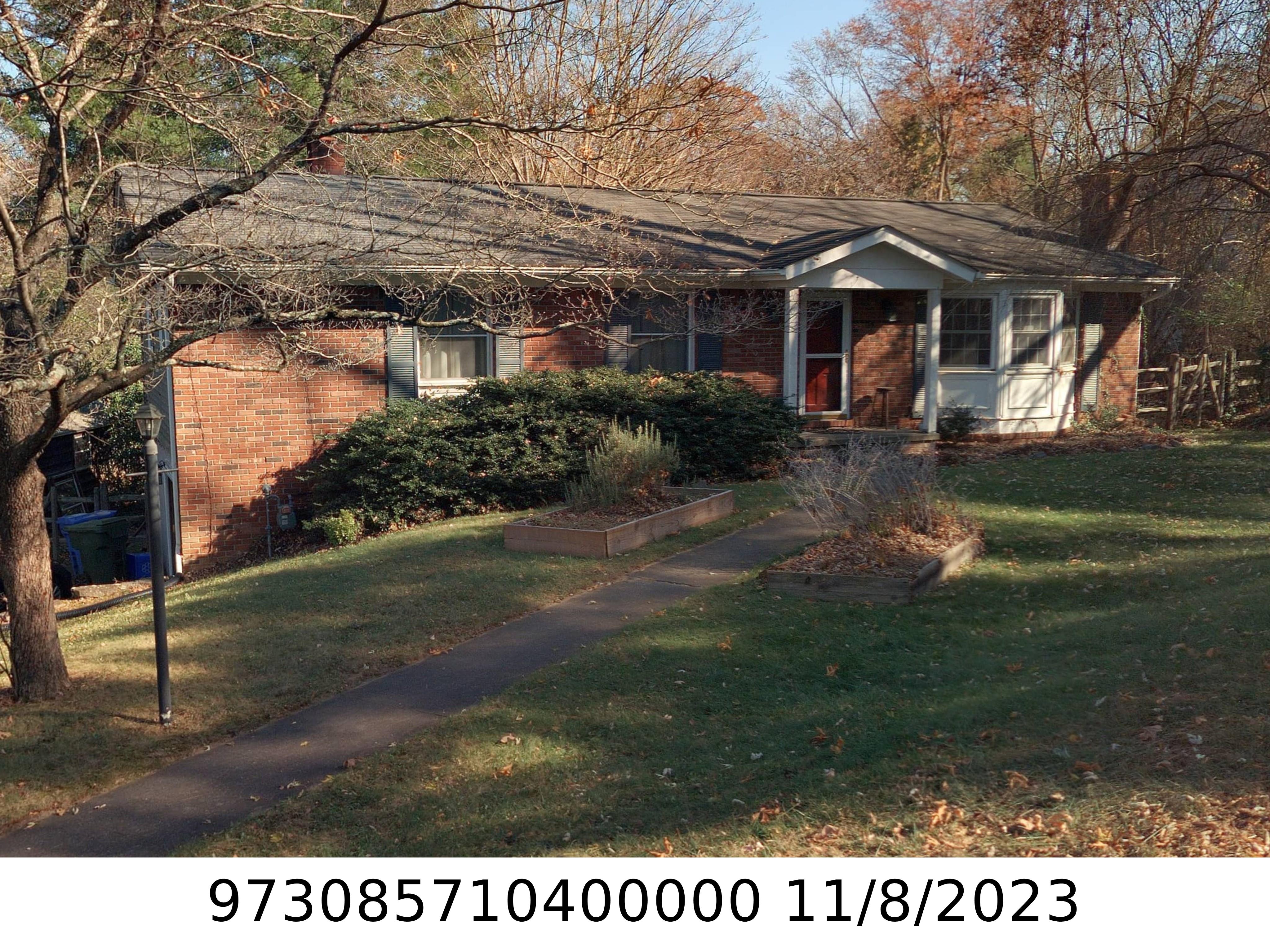 A picture of the property located at 14 SAREVA PL, ASHEVILLE NC 28804.