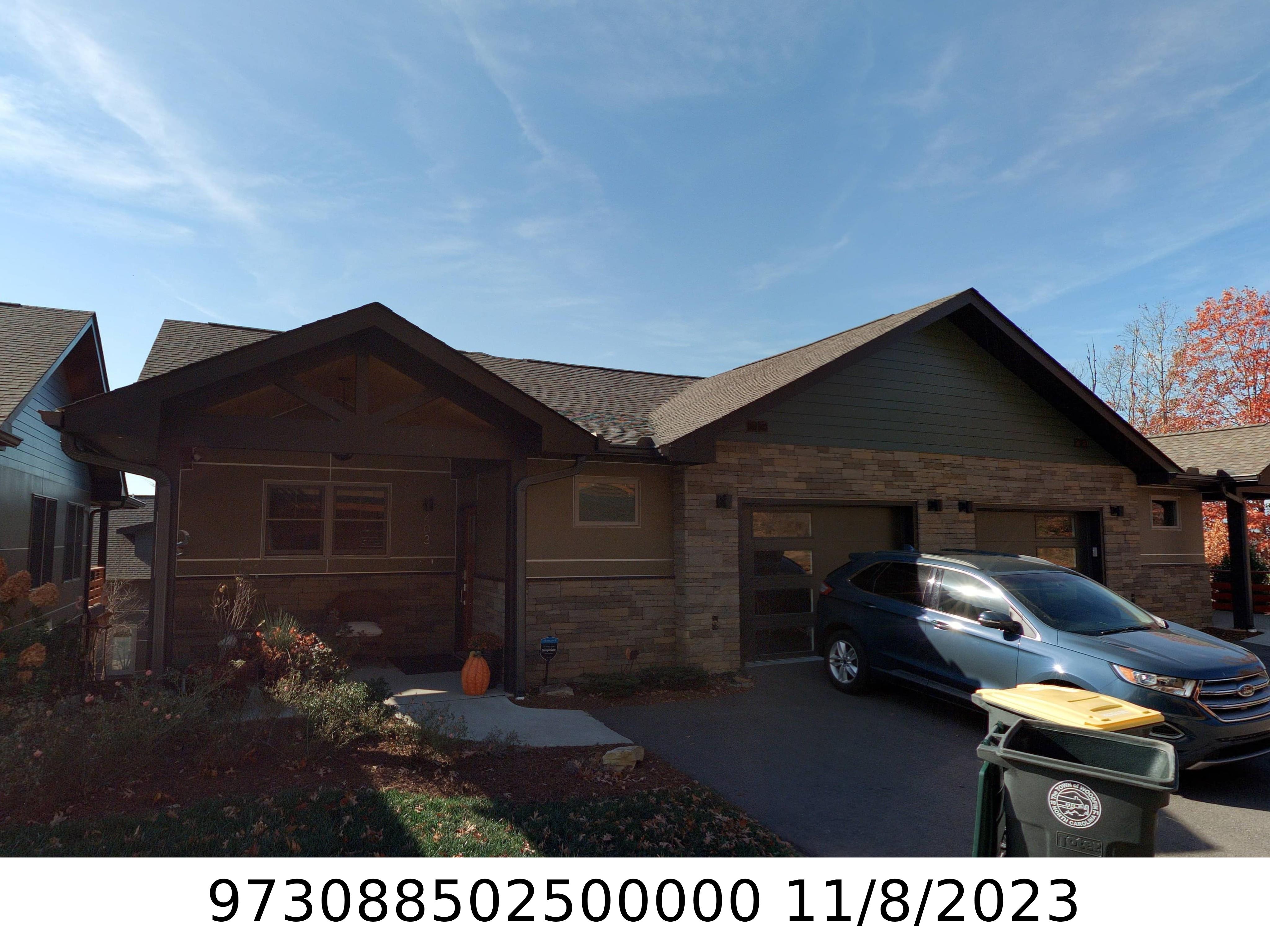 A picture of the property located at 403 KESSLER PL, ASHEVILLE NC 28804.