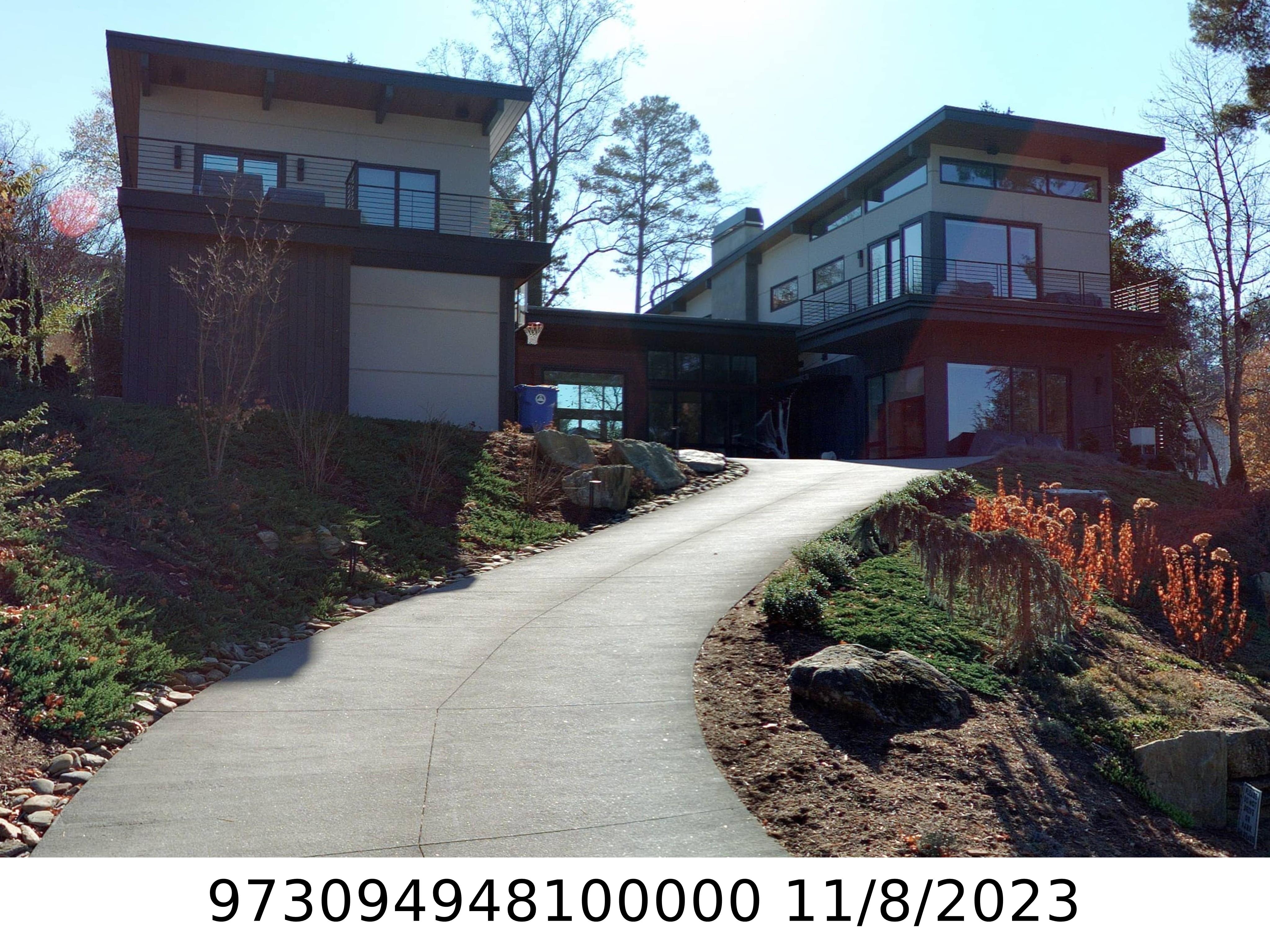 A picture of the property located at 55 LAKEVIEW RD, ASHEVILLE NC 28804.