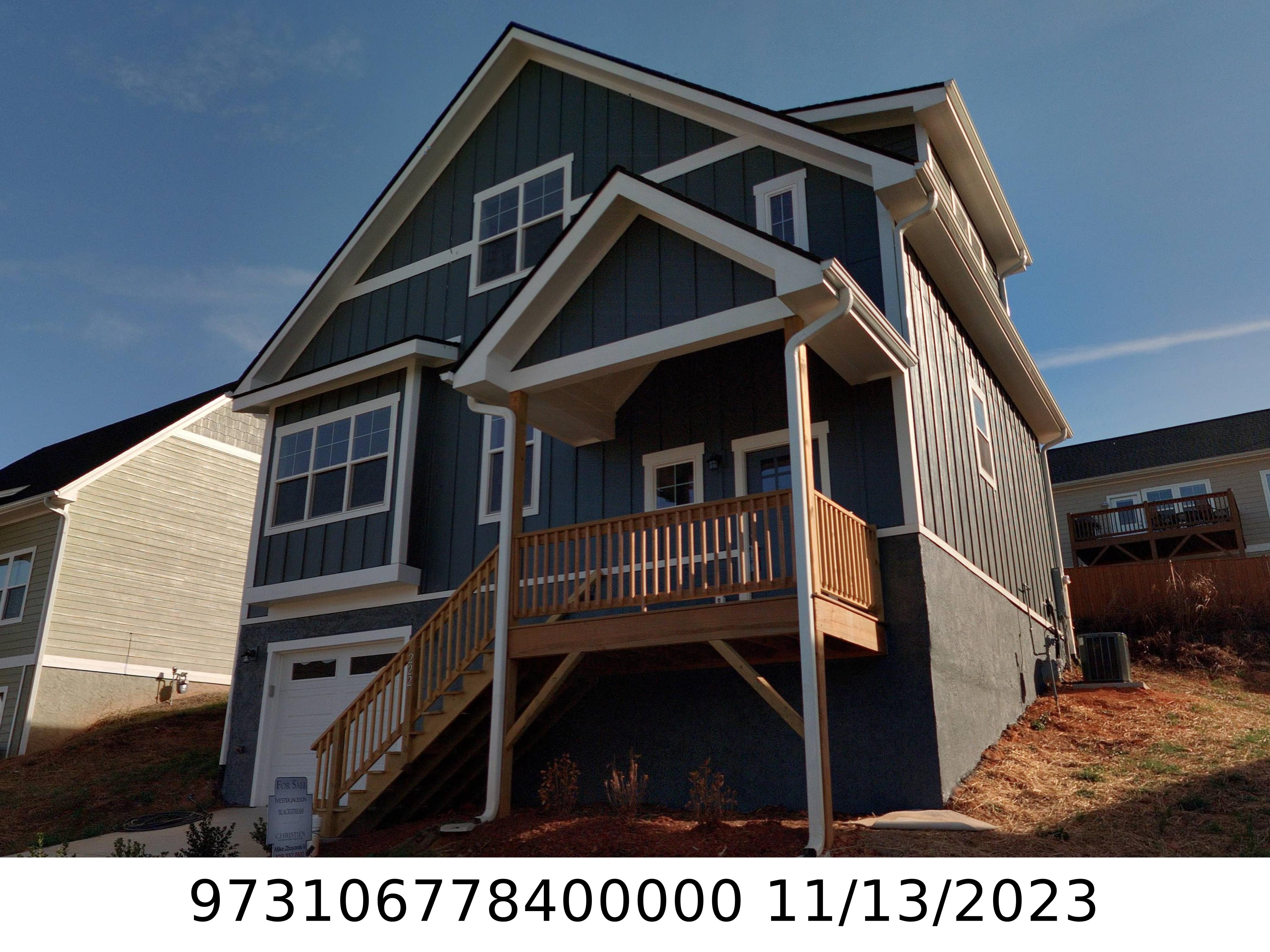 A picture of the property located at 222 OAK MEADOW LN, ASHEVILLE NC 28804.