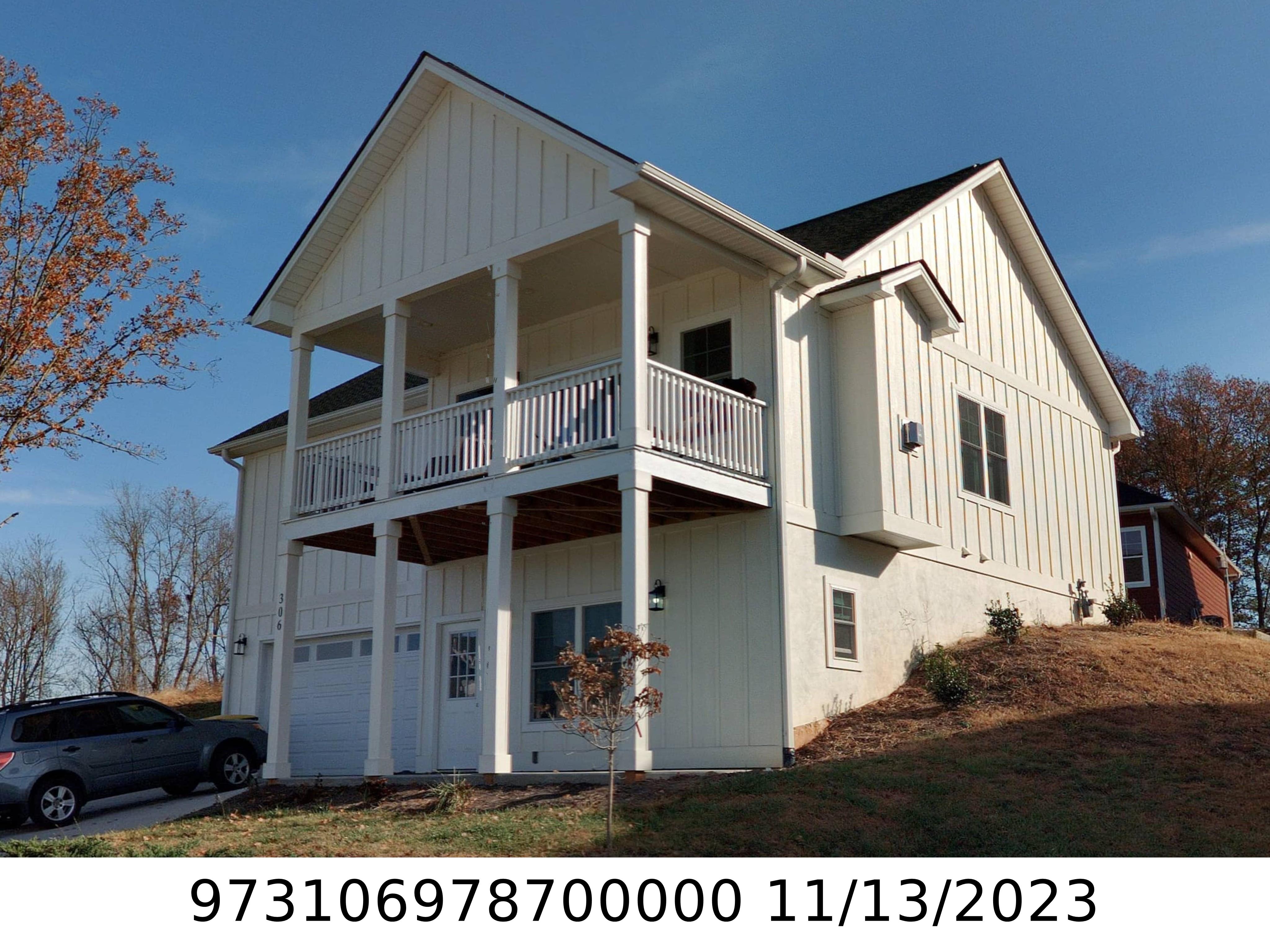 A picture of the property located at 306 GOLDEN FIELDS LN, ASHEVILLE NC 28804.