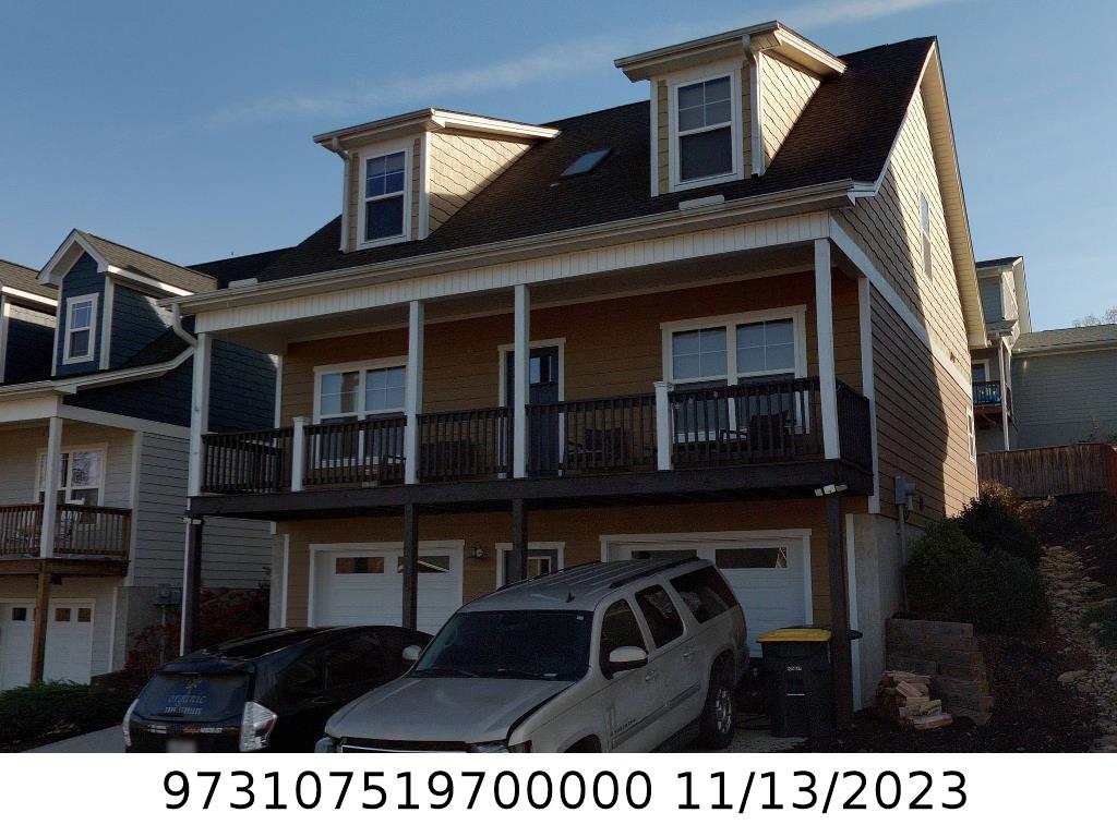 A picture of the property located at 18 GREENWOOD FIELDS DR, ASHEVILLE NC 28804.