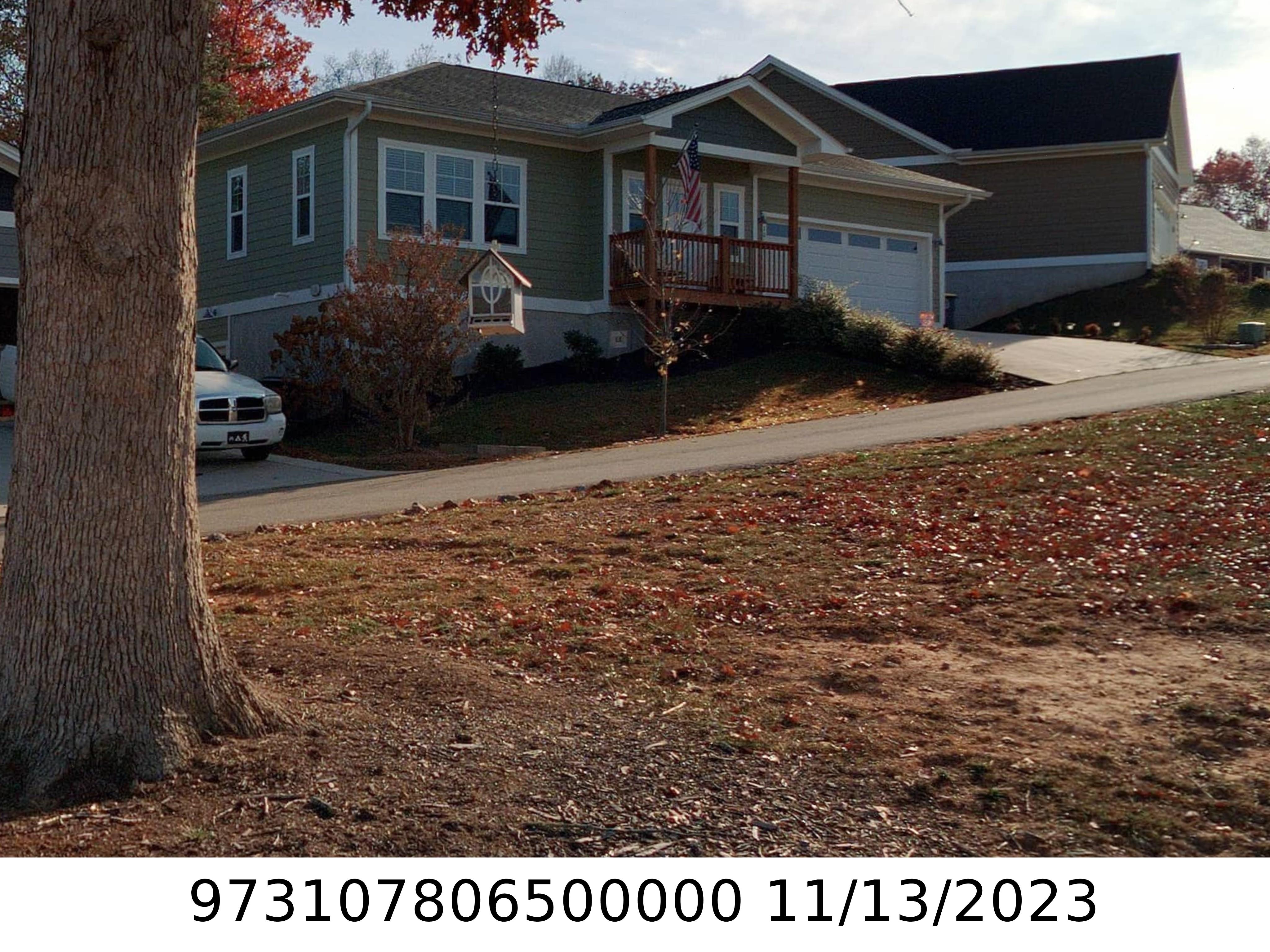 A picture of the property located at 101 GREENWOOD FIELDS DR, ASHEVILLE NC 28804.