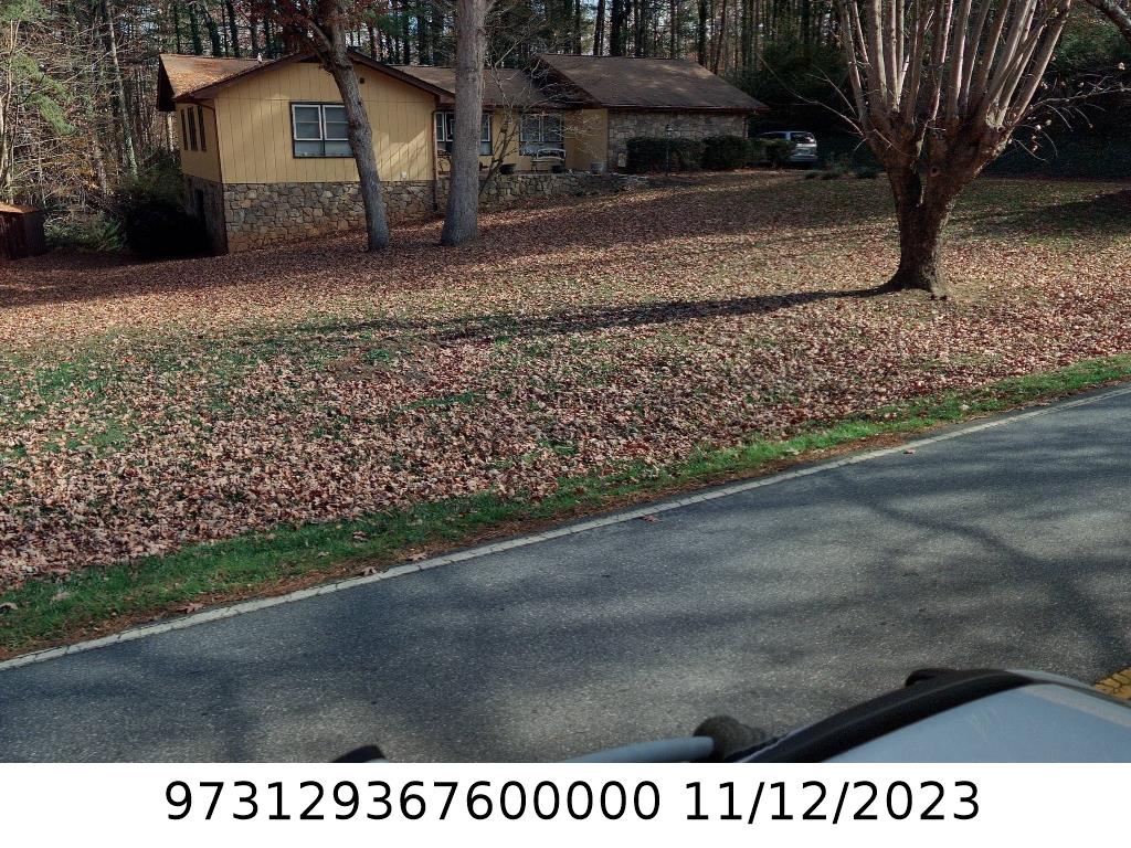 A picture of the property located at 860 AIKEN RD, ASHEVILLE NC 28804.