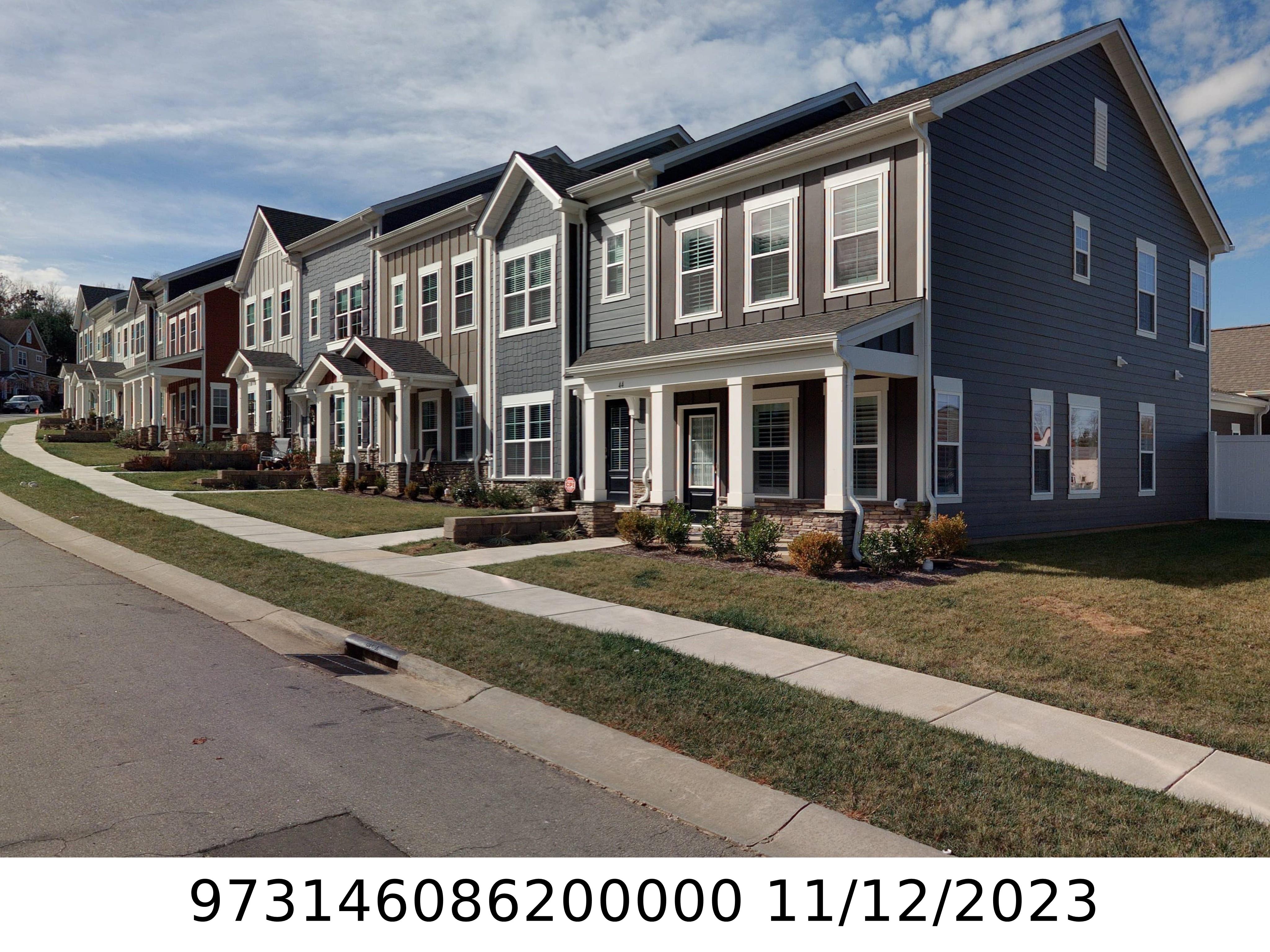 A picture of the property located at 44 WALNUT SPRINGS DR, ASHEVILLE NC 28804.