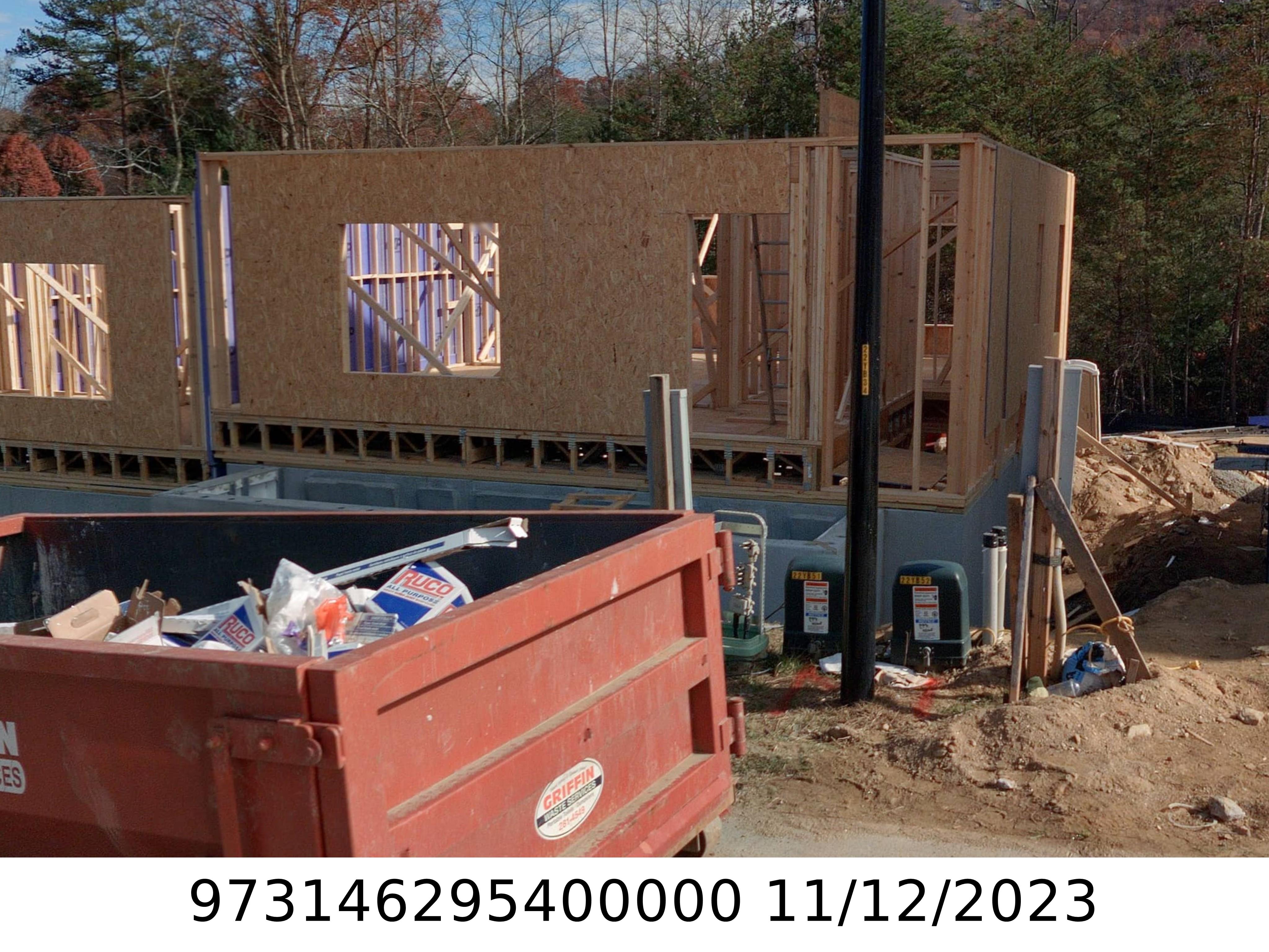 A picture of the property located at 61 WALNUT SPRINGS DR, ASHEVILLE NC 28804.