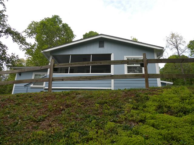 A picture of the property located at 132 FISHER LN, ASHEVILLE NC 28804.