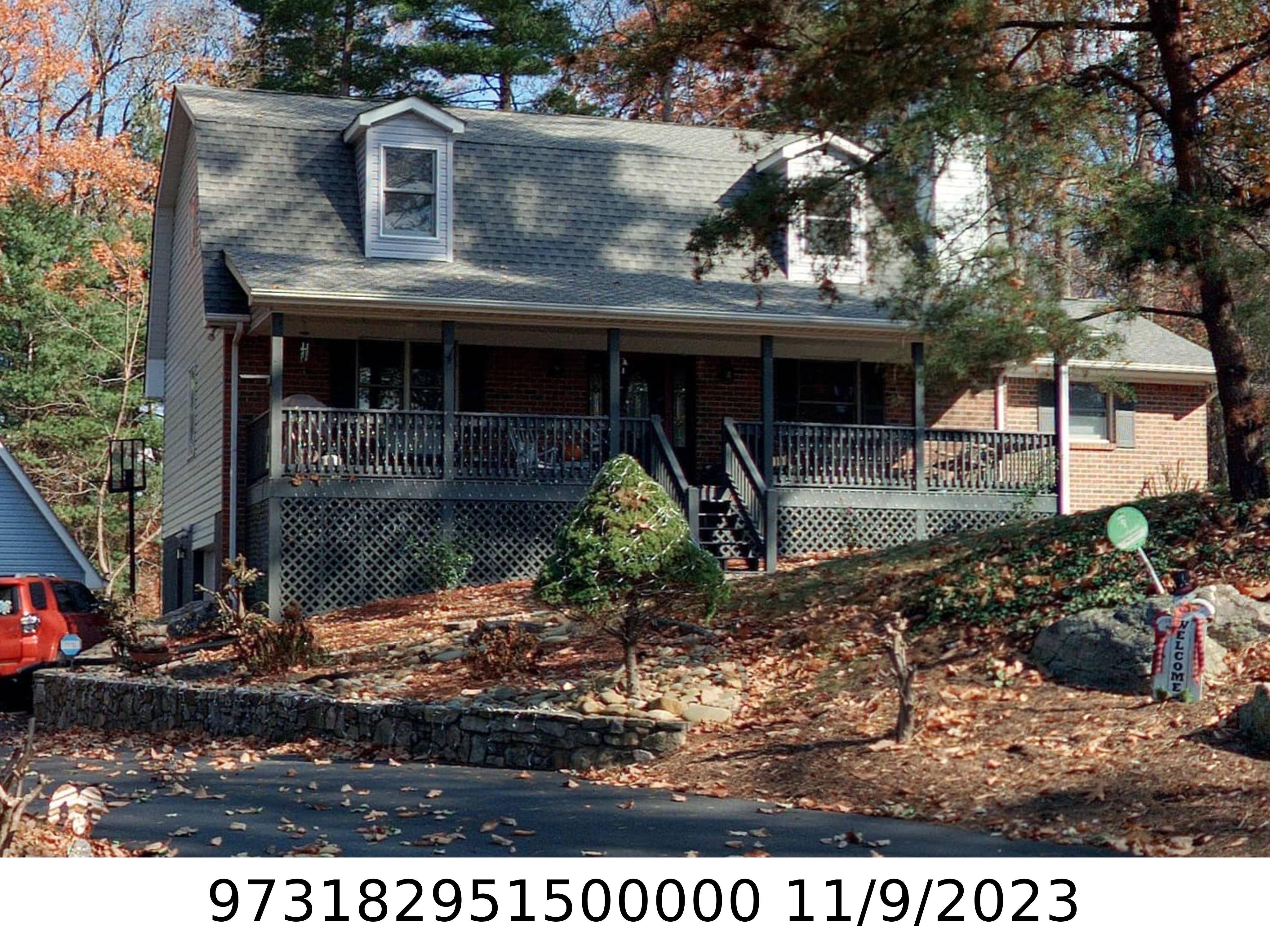 A picture of the property located at 22 SUNNY RIDGE DR, ASHEVILLE NC 28804.