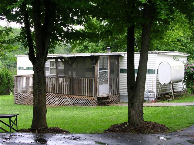 A picture of the property located at 108 BAIRD COVE LN, ASHEVILLE NC 28804.