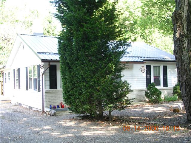 A picture of the property located at 112 BAIRD COVE LN, ASHEVILLE NC 28804.