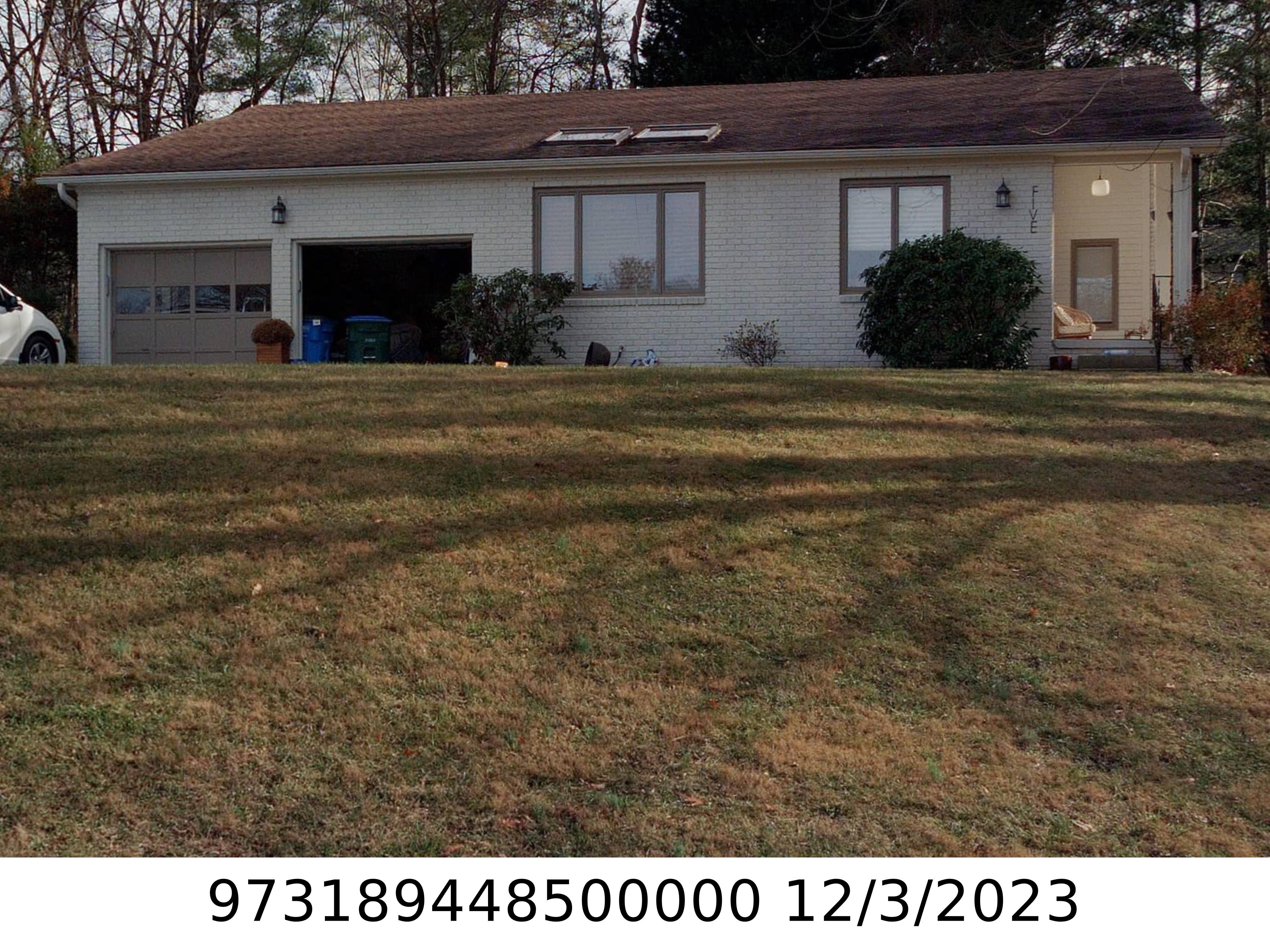 A picture of the property located at 5 LOWRY LN, WEAVERVILLE NC 28787.