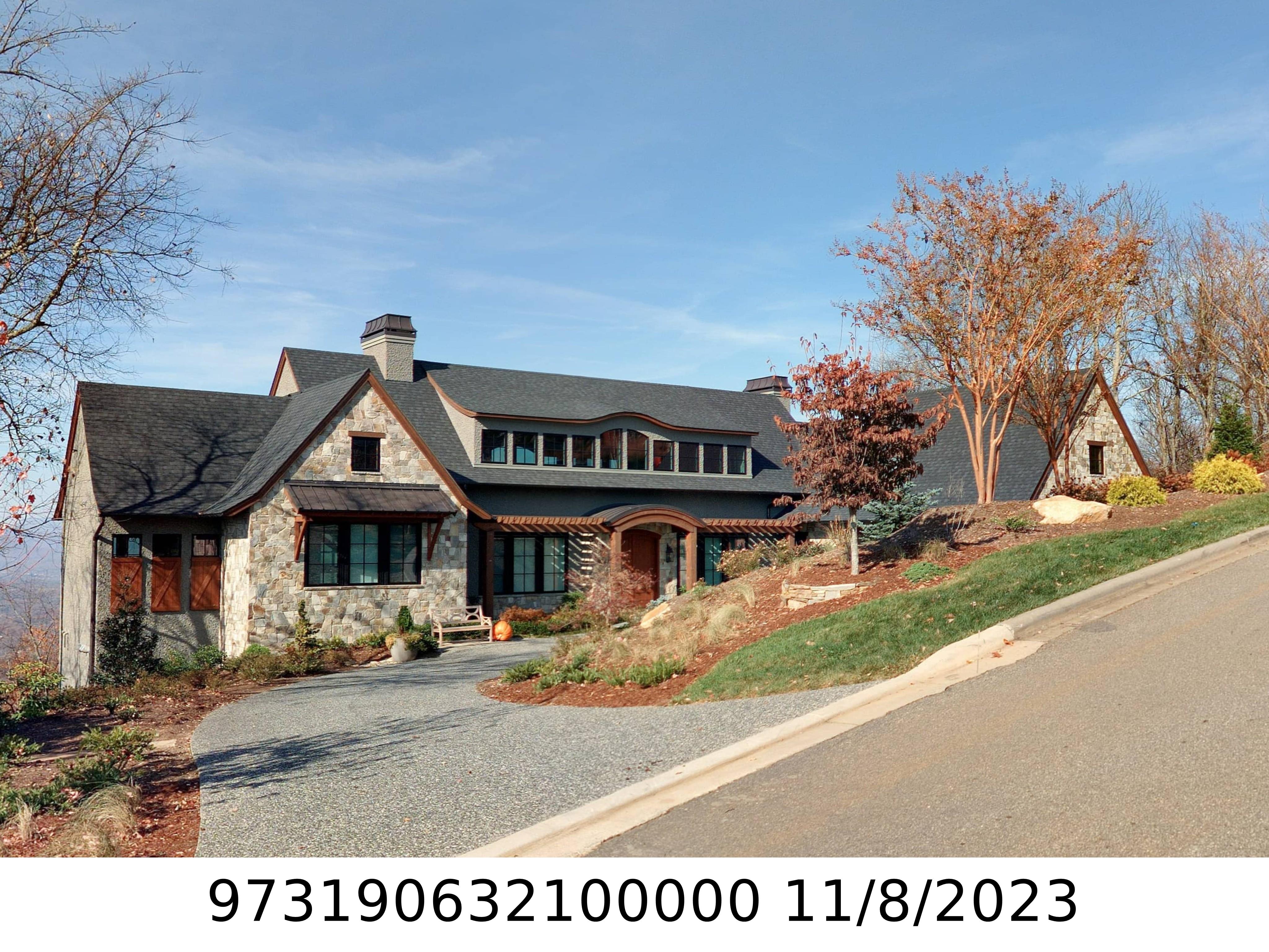 A picture of the property located at 68 SUMMIT TOWER CIR, ASHEVILLE NC 28804.