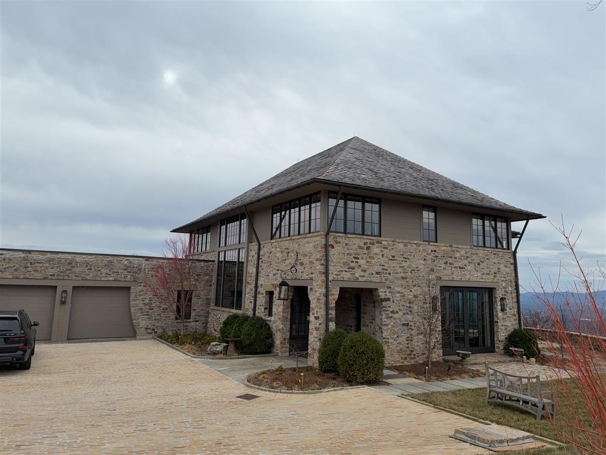 A picture of the property located at 67 SUMMIT TOWER CIR, ASHEVILLE NC 28804.