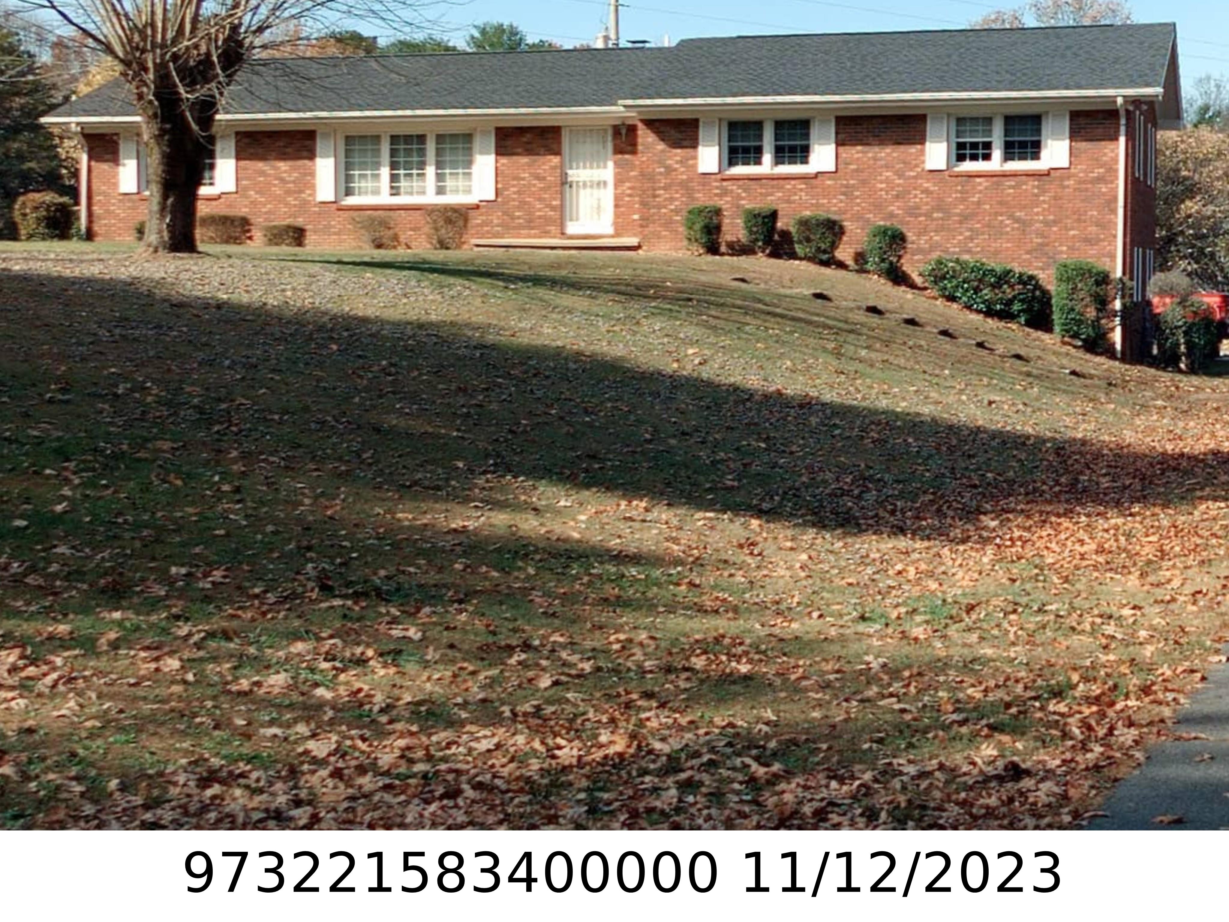 A picture of the property located at 735 AIKEN RD, ASHEVILLE NC 28804.