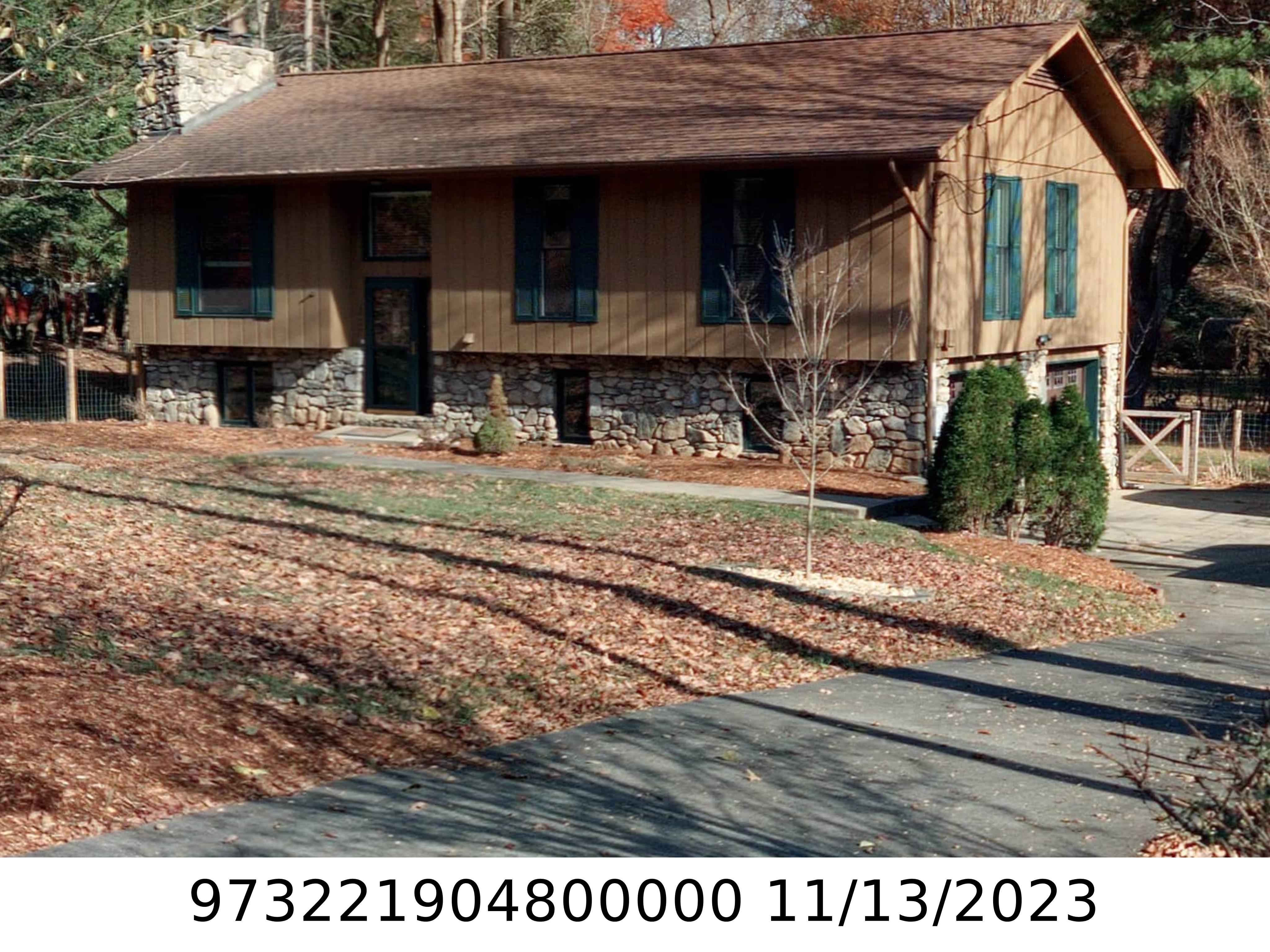 A picture of the property located at 337 WOODY LN, ASHEVILLE NC 28804.
