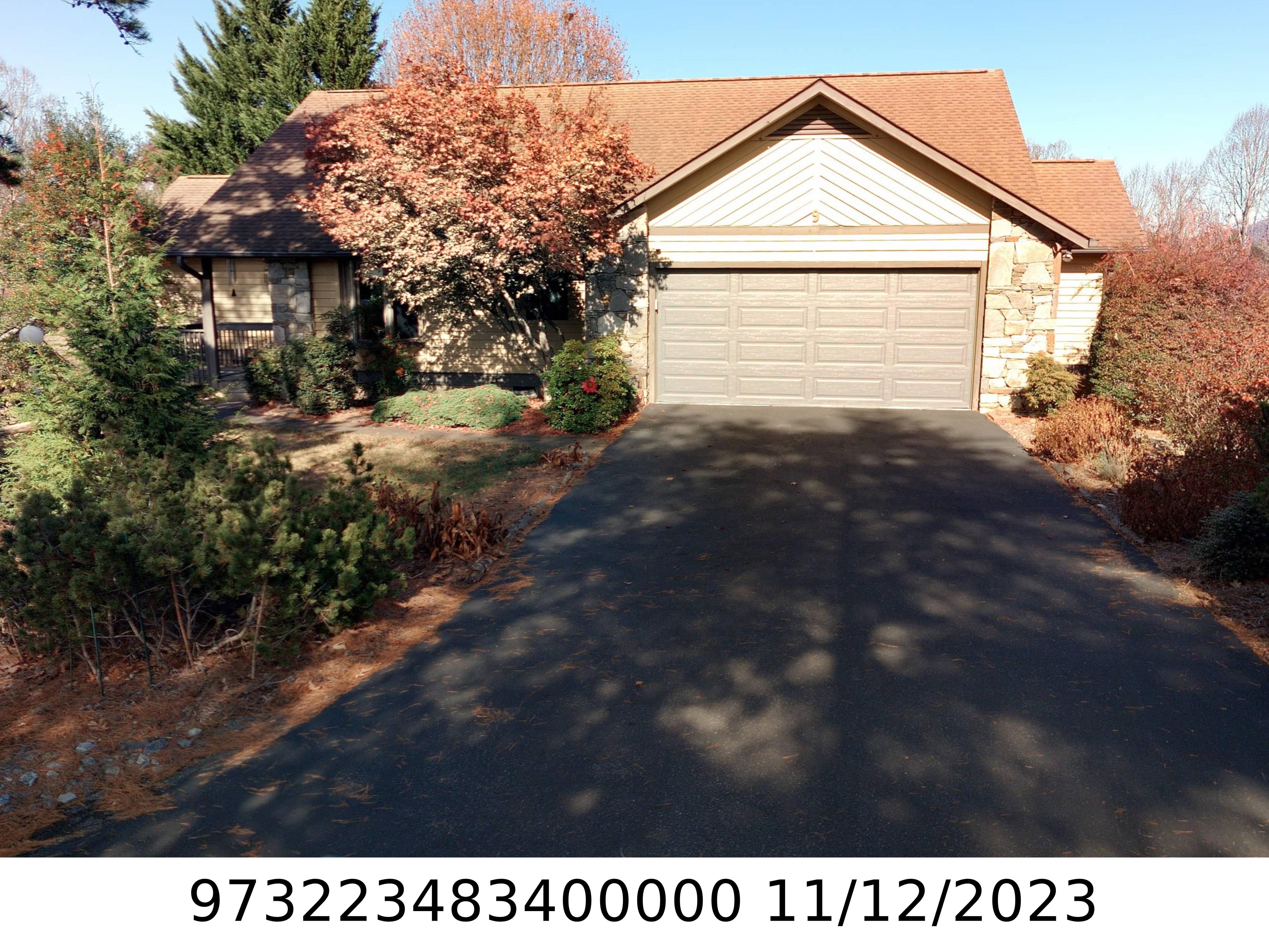 A picture of the property located at 9 JOSIE LN, ASHEVILLE NC 28804.