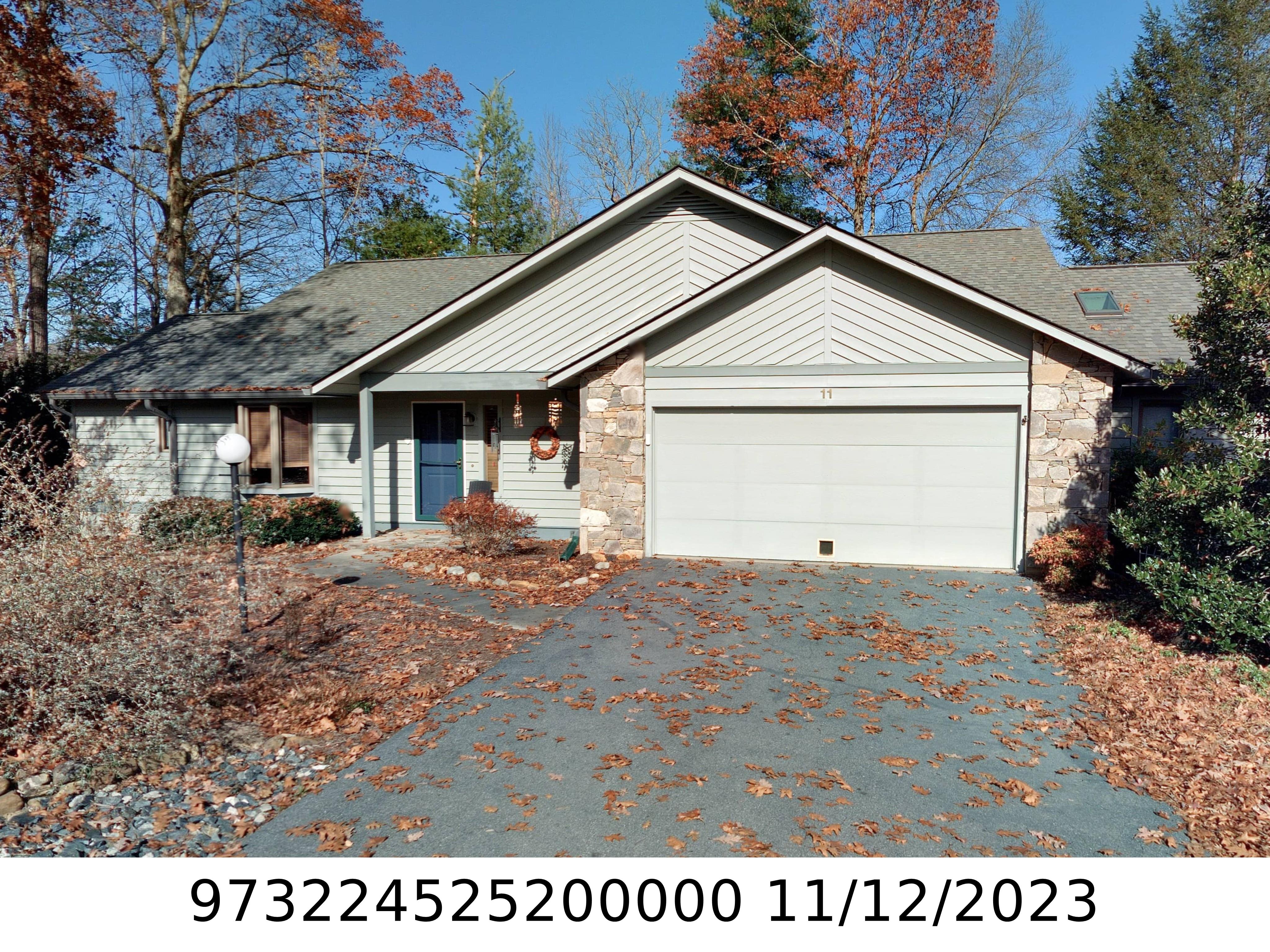 A picture of the property located at 11 BRODY TRL, ASHEVILLE NC 28804.