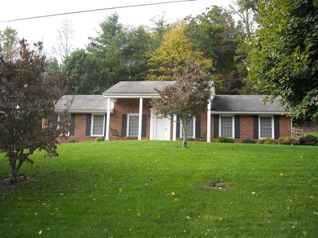 A picture of the property located at 316 WOODY LN, ASHEVILLE NC 28804.