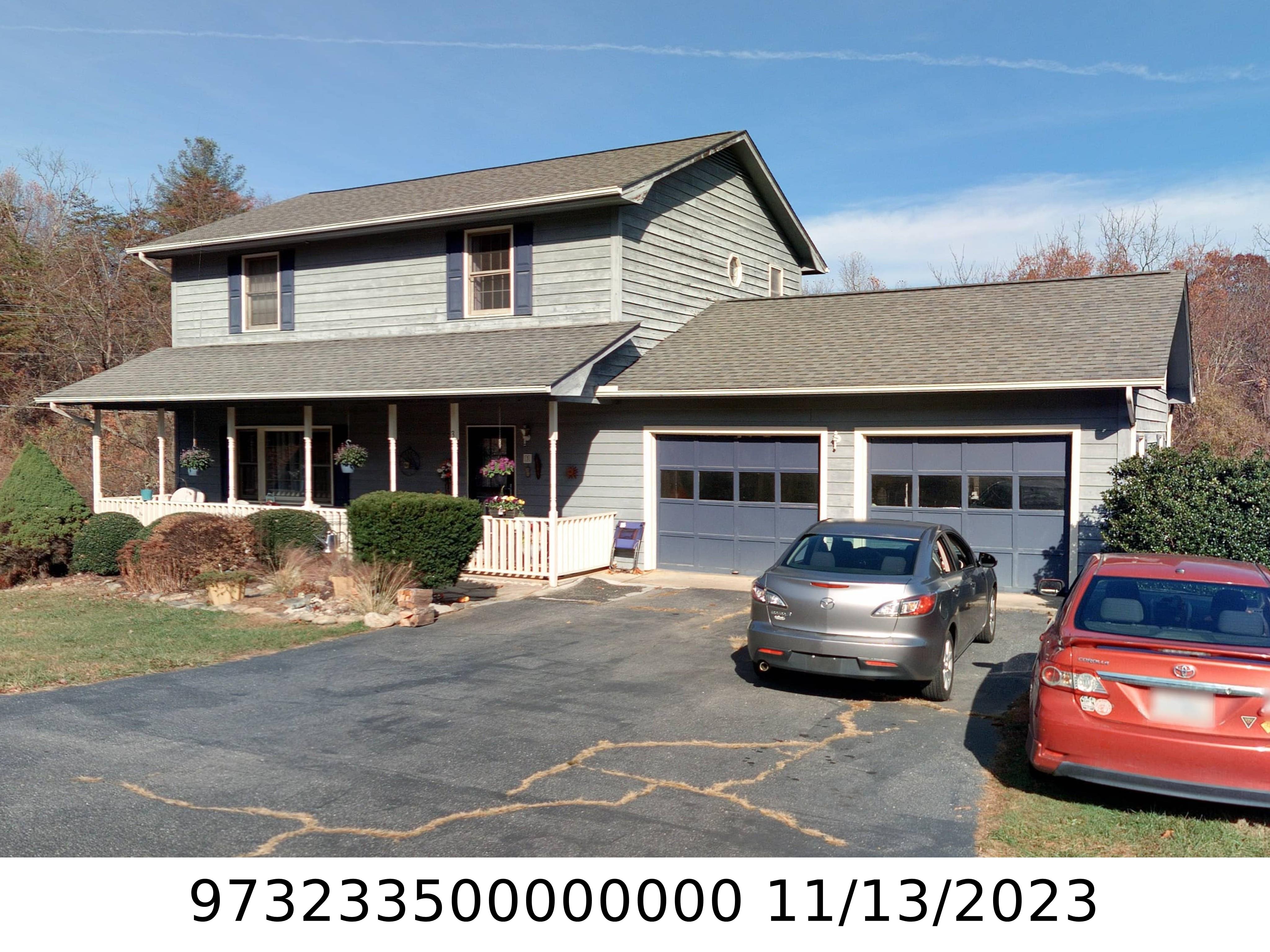 A picture of the property located at 3 TIFFANY LN, ASHEVILLE NC 28804.