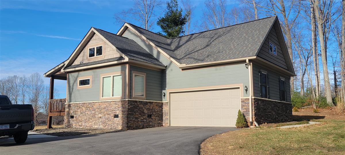A picture of the property located at 597 AIKEN RD, ASHEVILLE NC 28804.