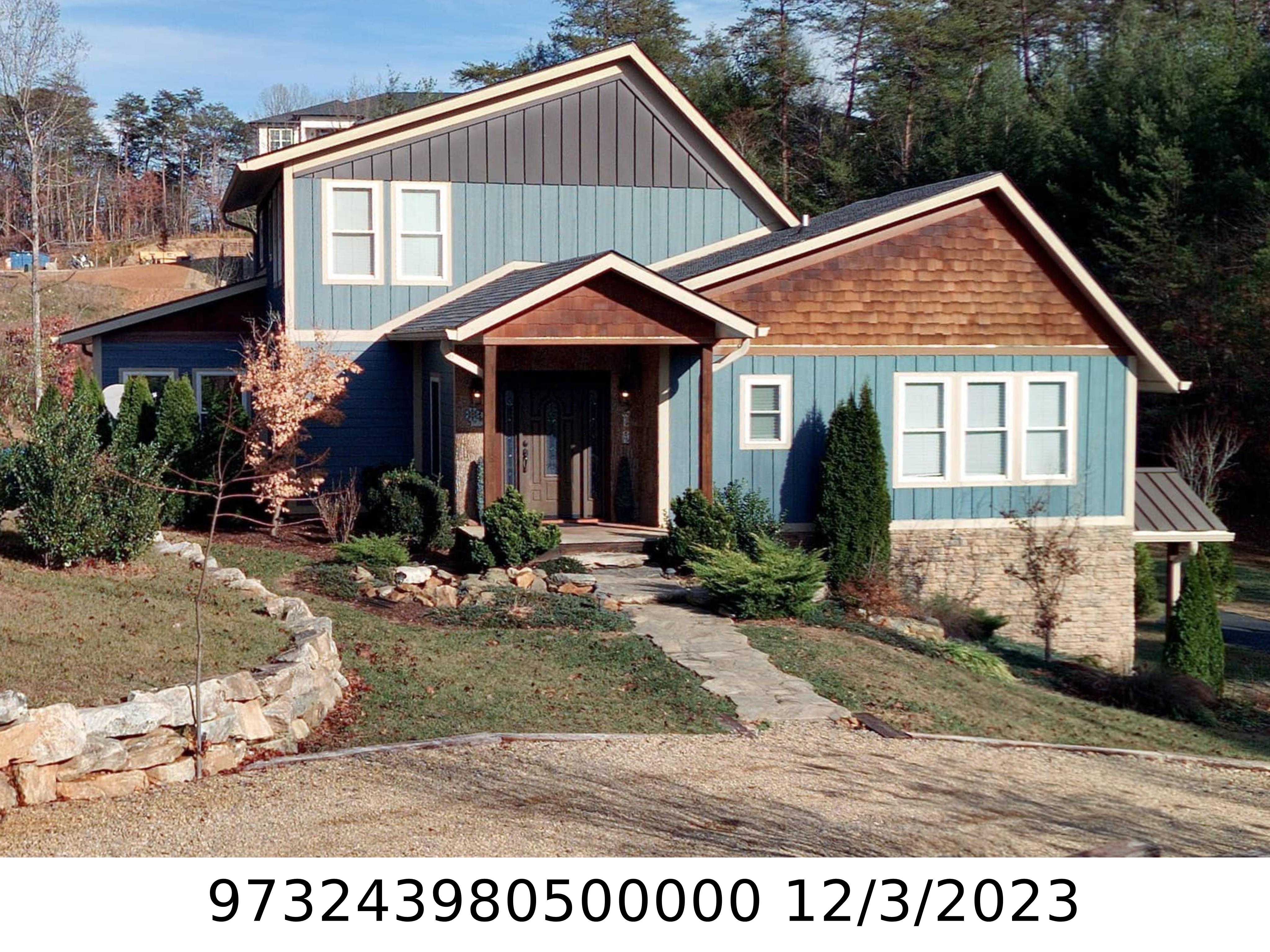 A picture of the property located at 13 LACKEY LN, ASHEVILLE NC 28804.
