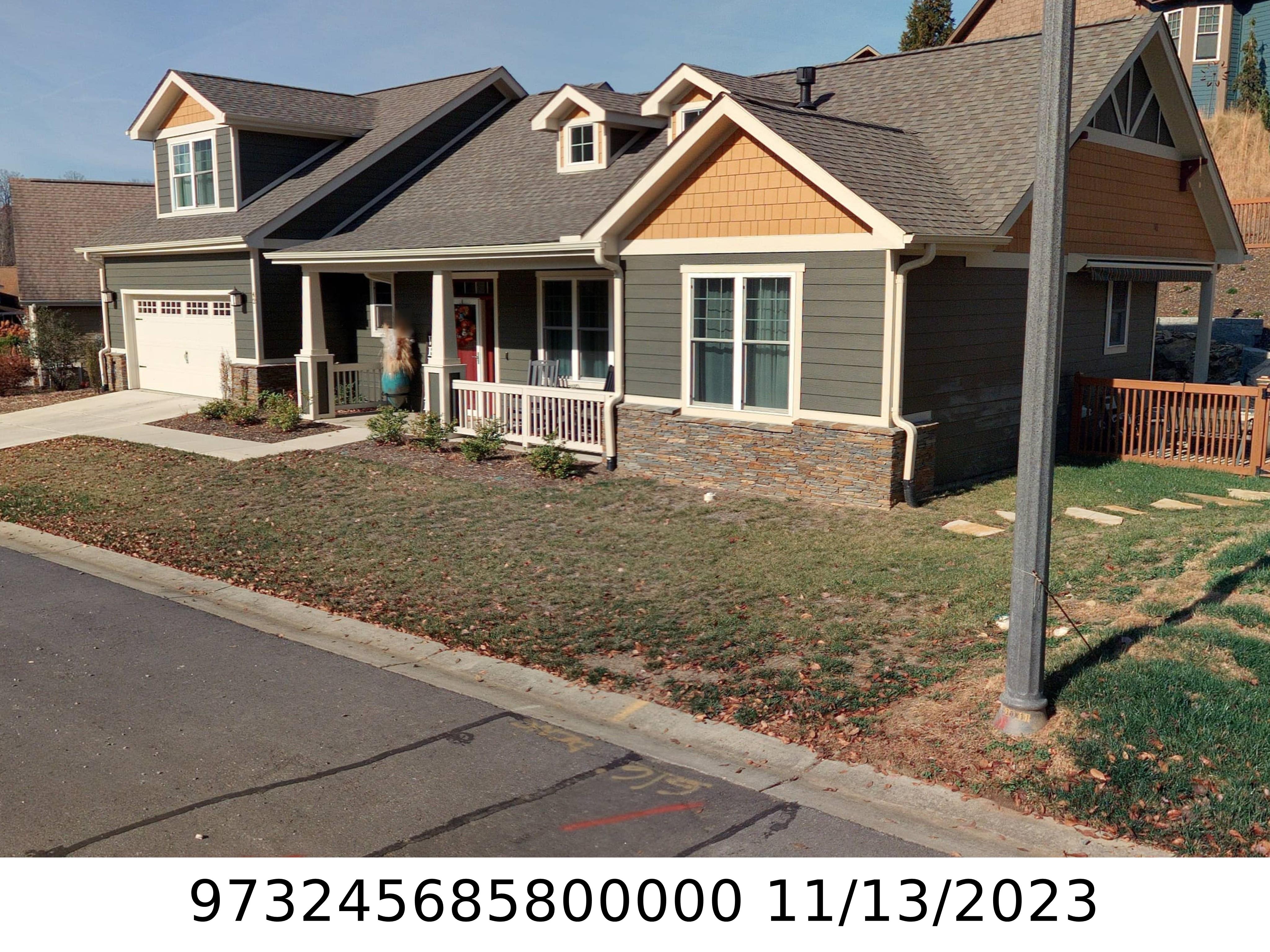 A picture of the property located at 42 CREEKSIDE VIEW DR, ASHEVILLE NC 28804.