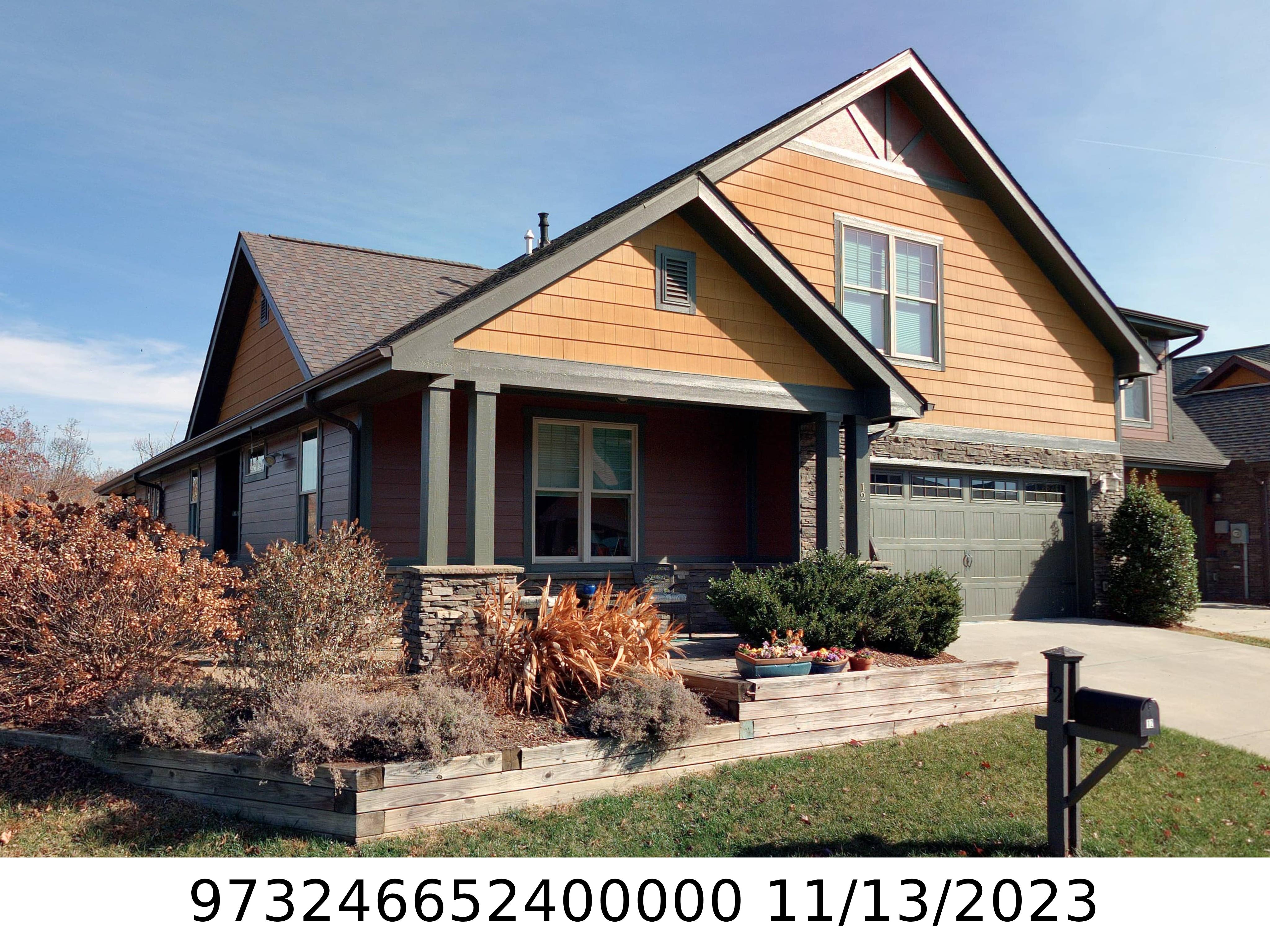 A picture of the property located at 12 CRAFTSMAN VIEW DR, ASHEVILLE NC 28804.