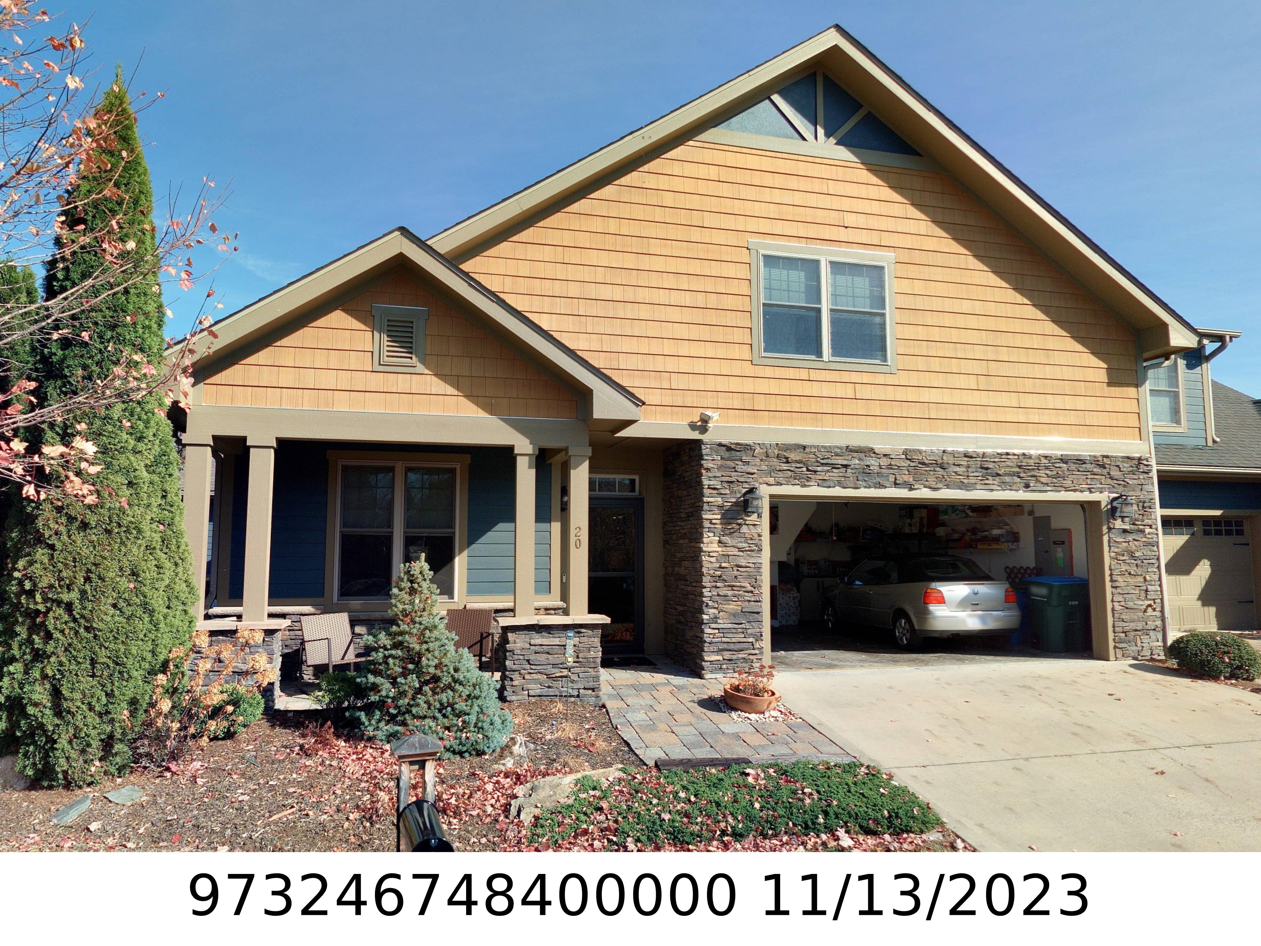 A picture of the property located at 20 CRAFTSMAN VIEW DR, ASHEVILLE NC 28804.